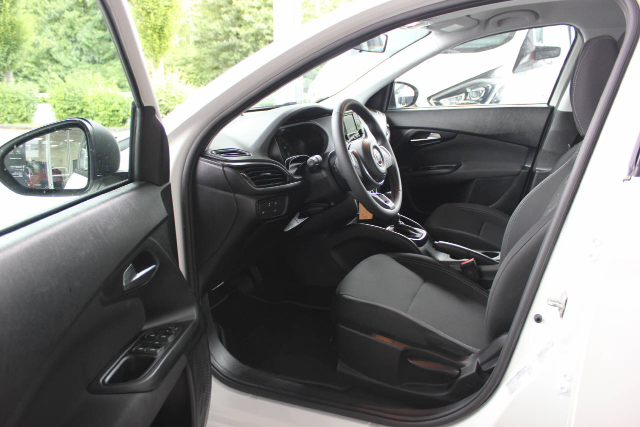 FIAT Tipo 1.5 Hybrid Cult Automat-image-5