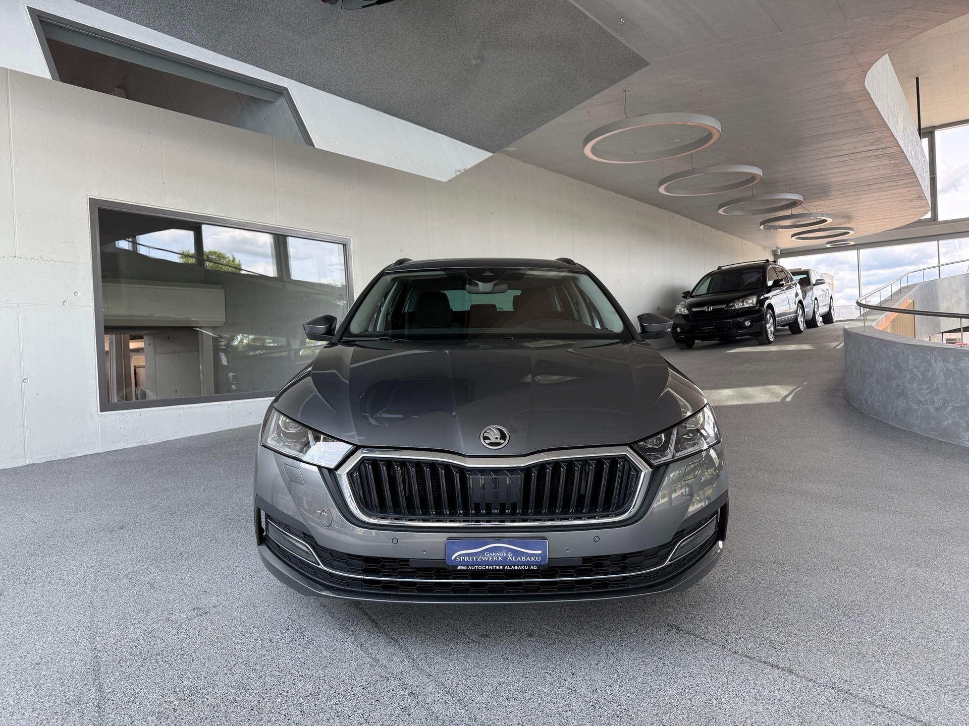 SKODA Octavia Combi 2.0 TDI DSG Style-image-1