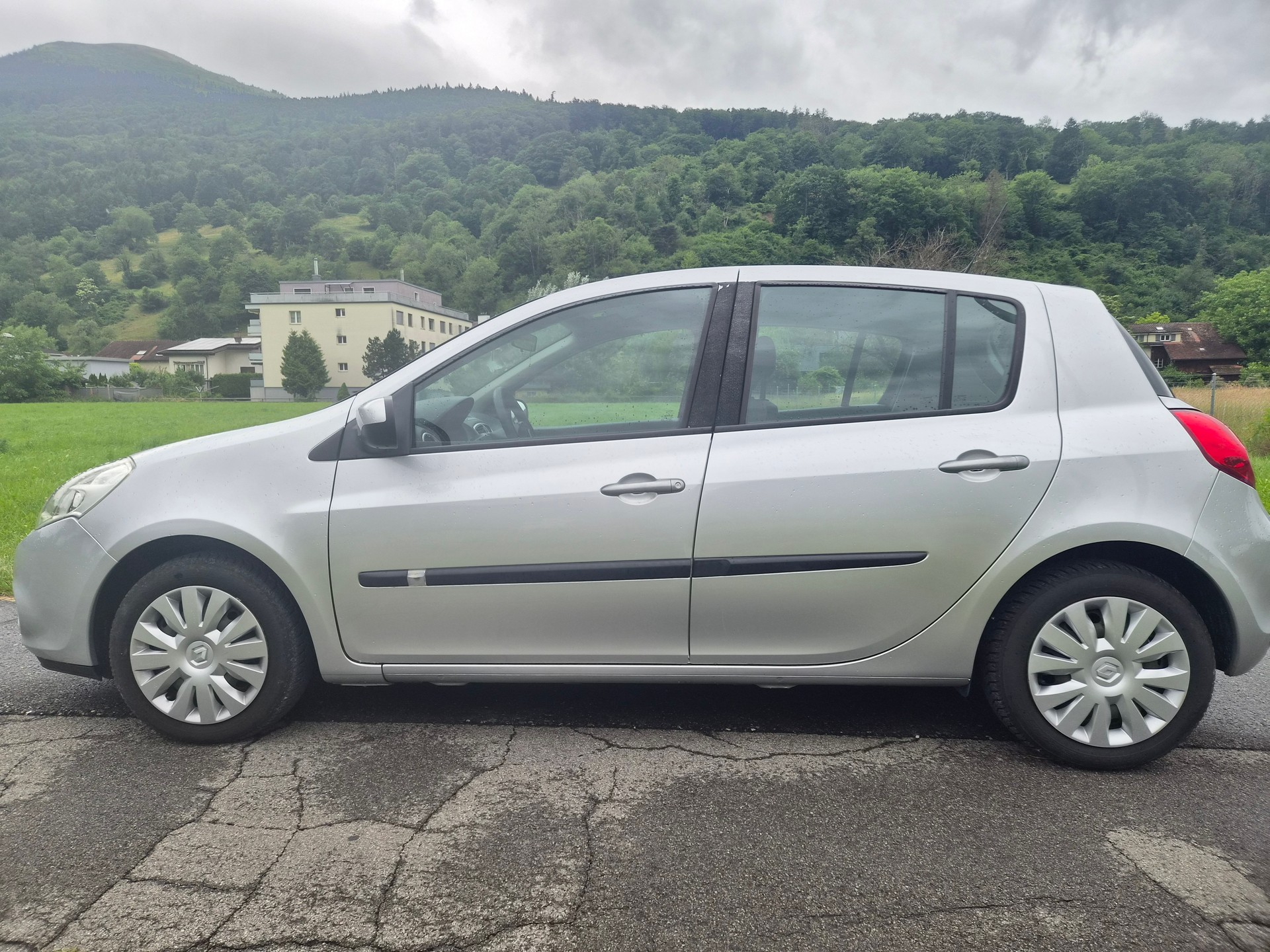 RENAULT Clio 1.2 16V Expression-image-5