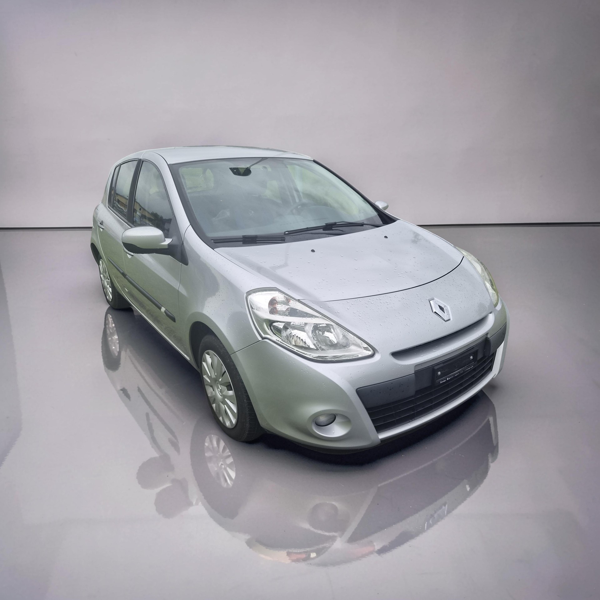 RENAULT Clio 1.2 16V Expression-image-0