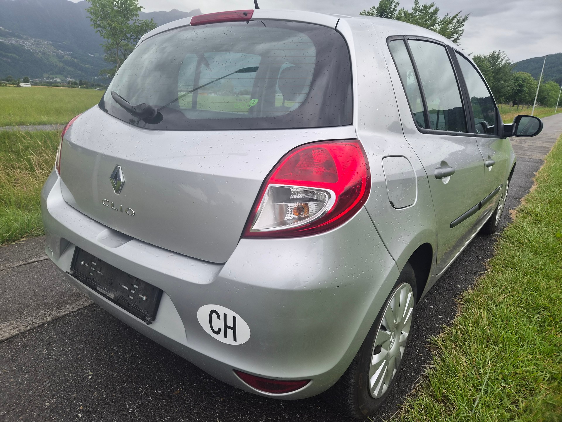 RENAULT Clio 1.2 16V Expression-image-8