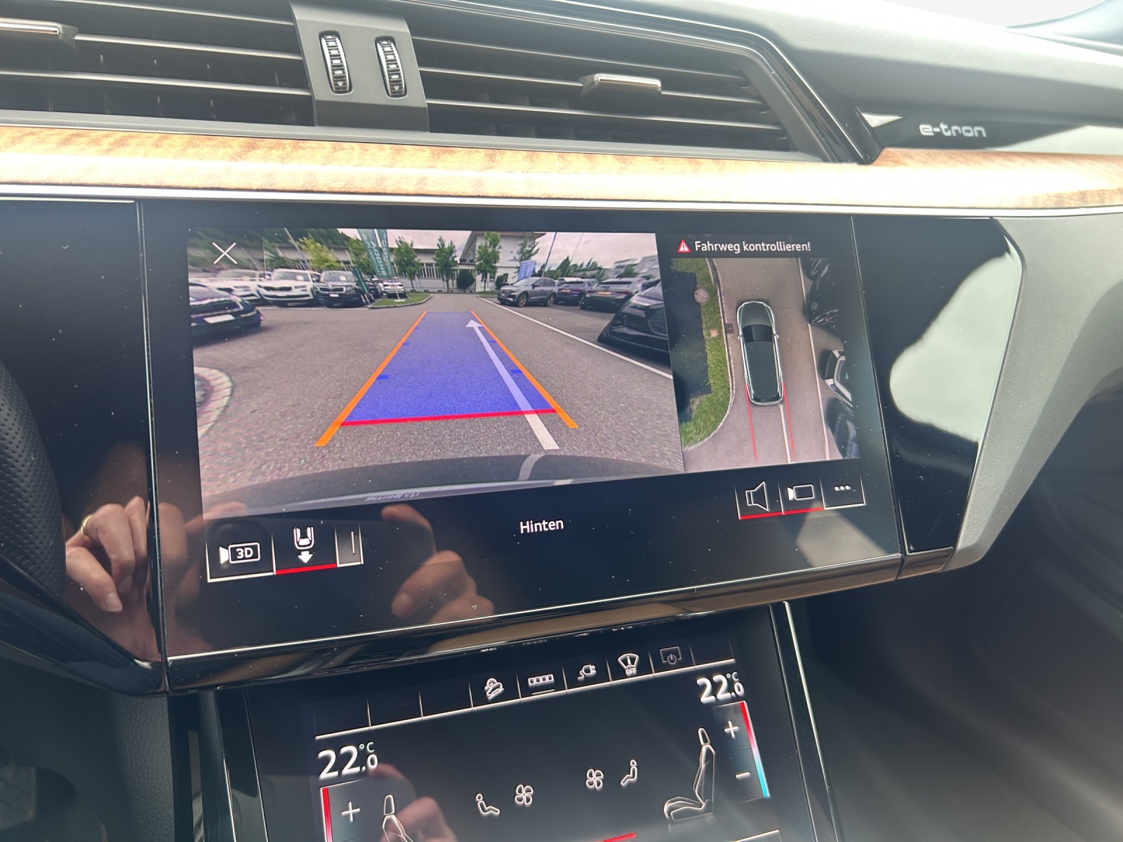AUDI e-tron S quattro-image-16