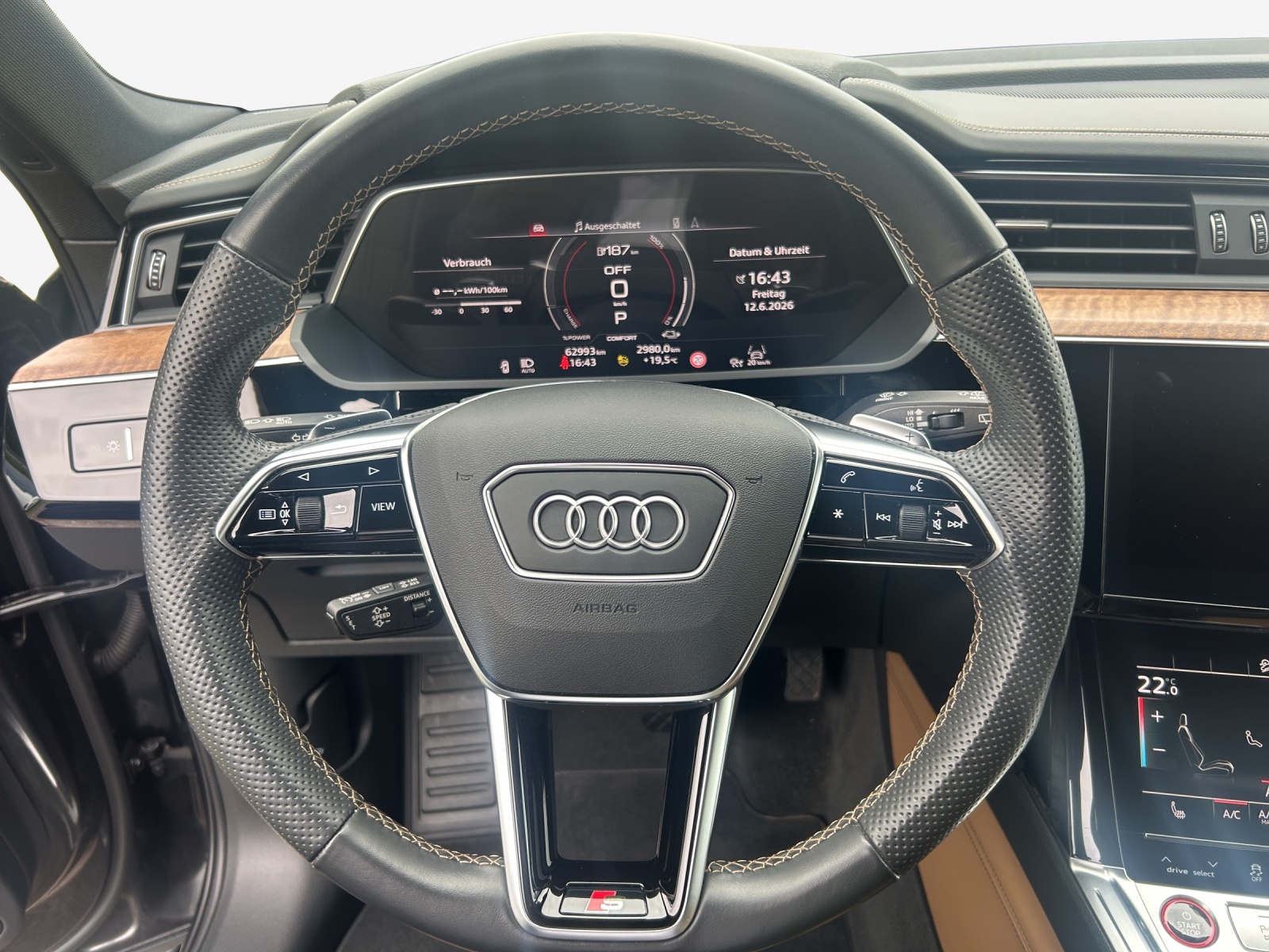AUDI e-tron S quattro-image-10