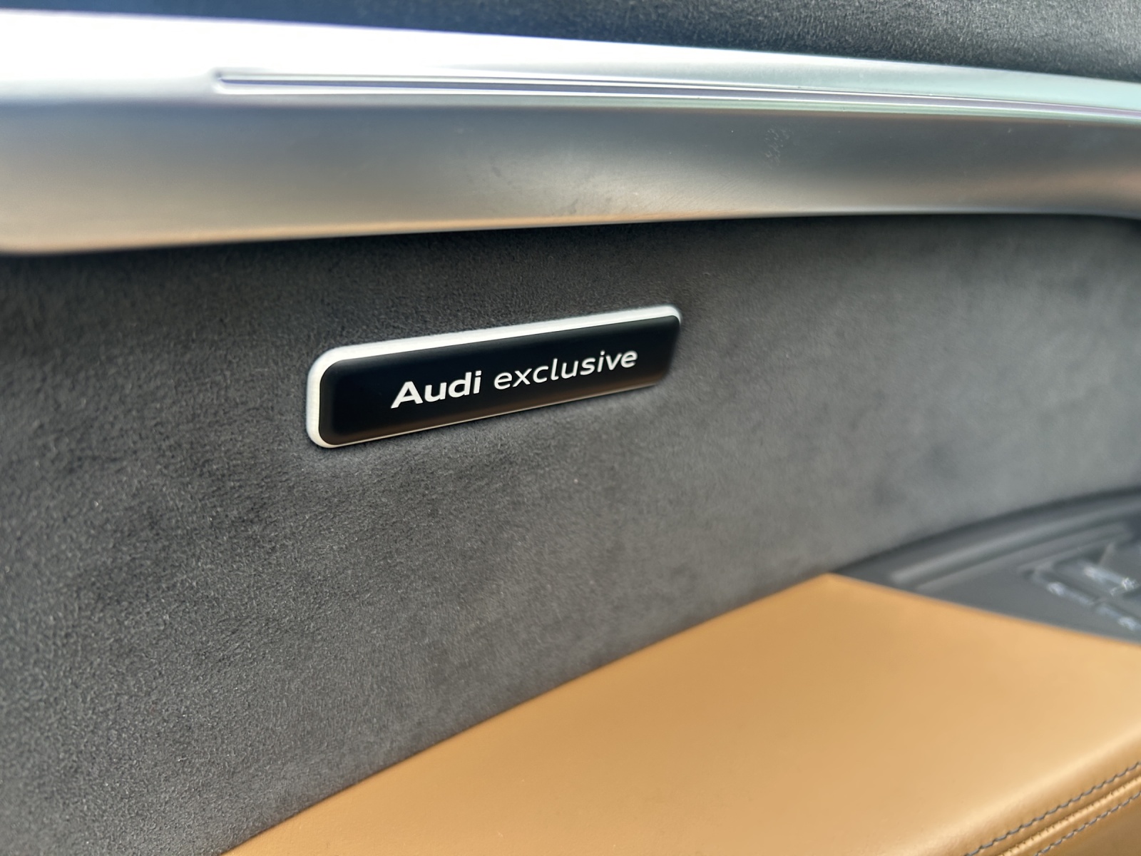 AUDI e-tron S quattro-image-15