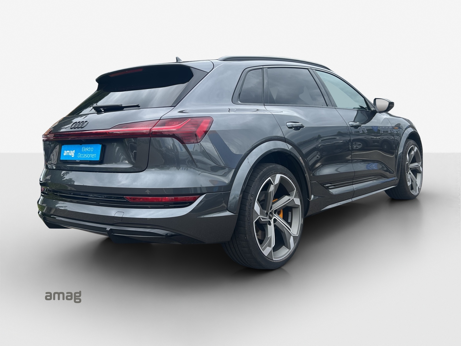 AUDI e-tron S quattro-image-5