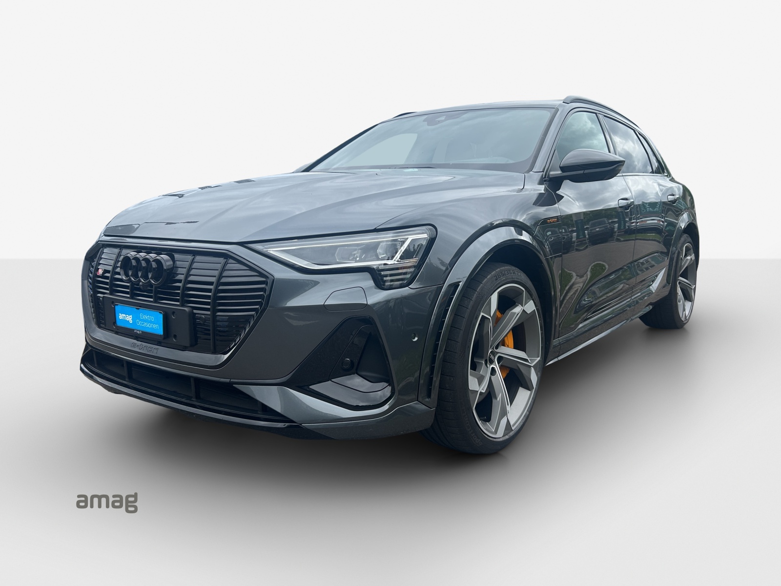 AUDI e-tron S quattro-image-0