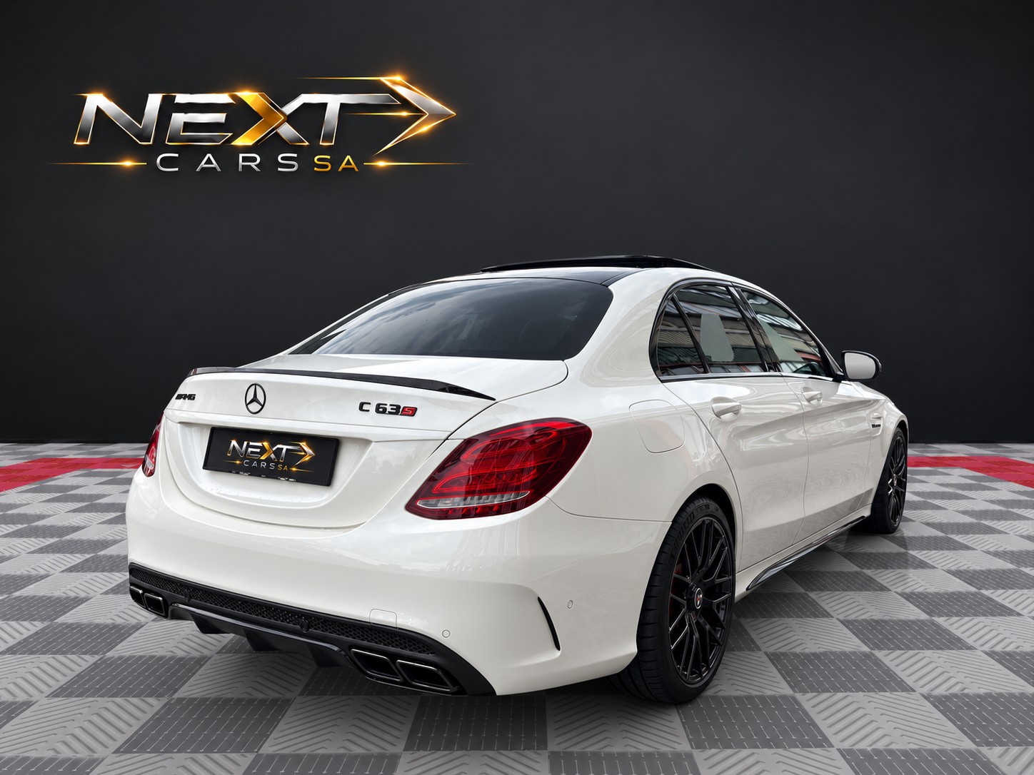MERCEDES-BENZ C 63 S AMG Speedshift-showroom-element-3