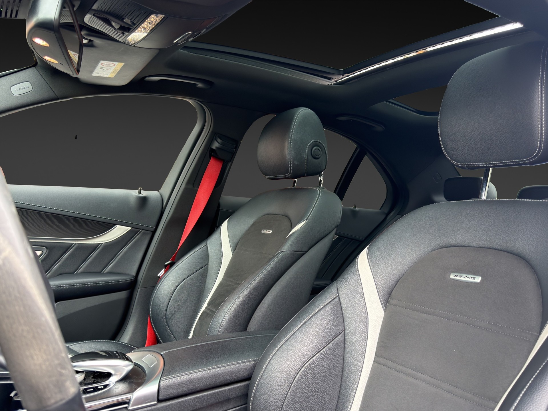 MERCEDES-BENZ C 63 S AMG Speedshift-image-8