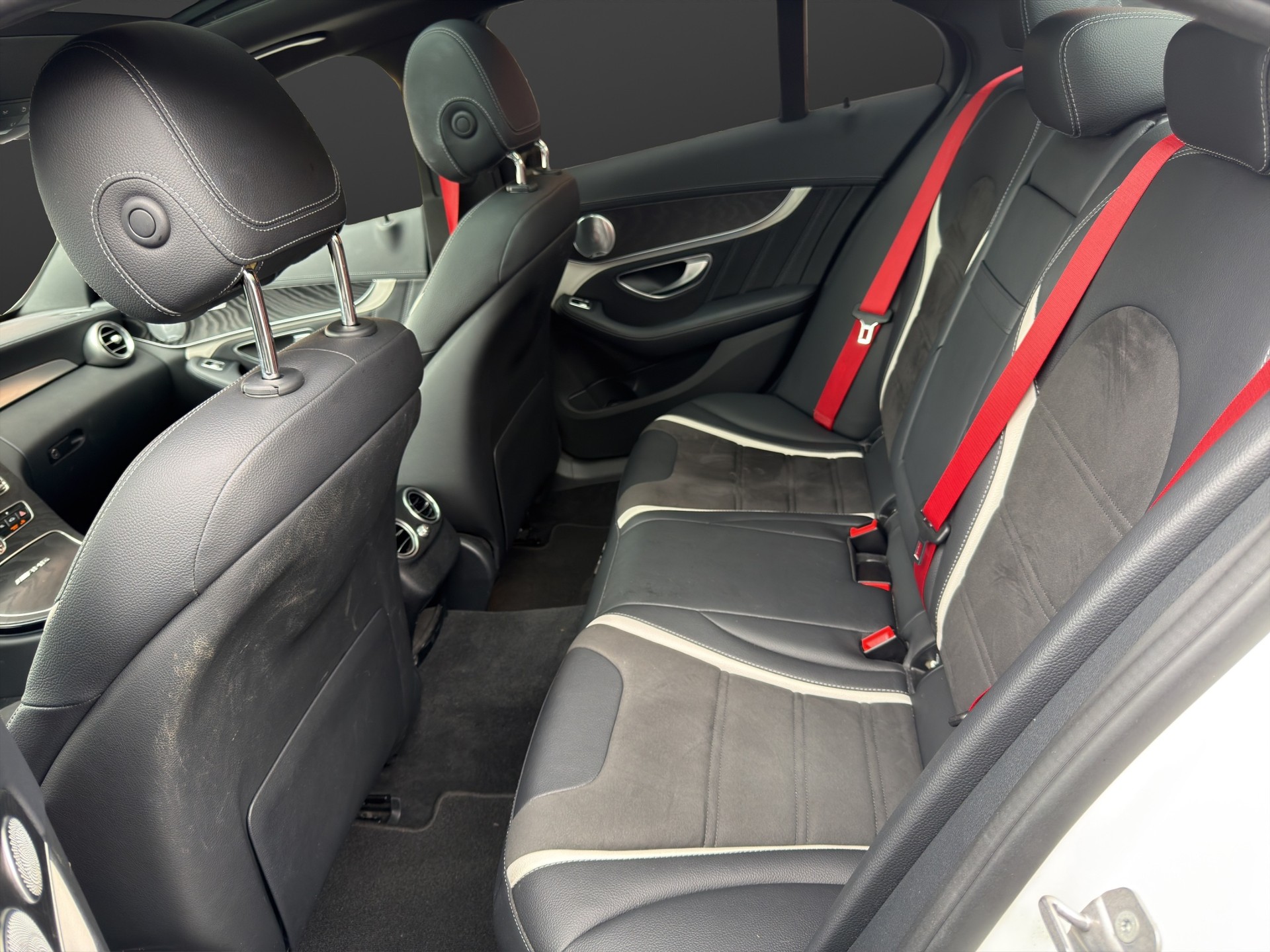 MERCEDES-BENZ C 63 S AMG Speedshift-image-10