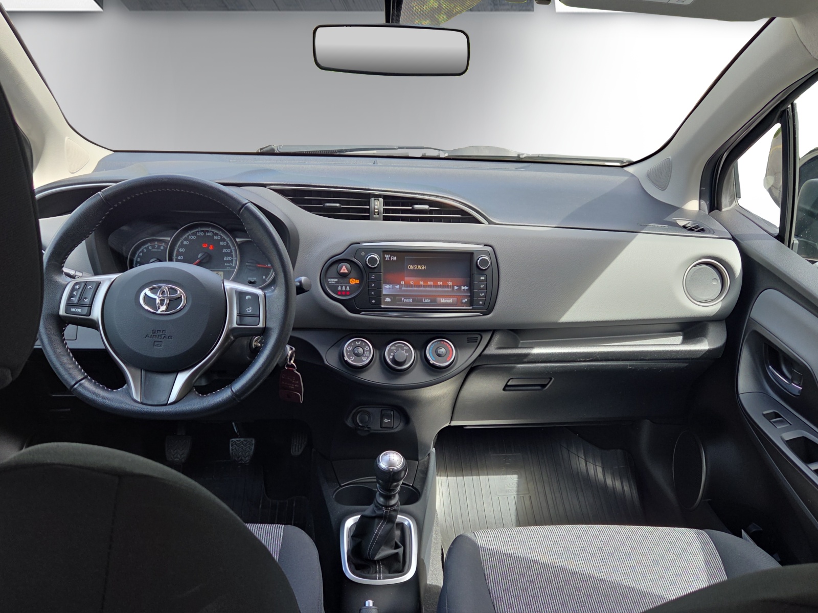 TOYOTA Yaris 1.33 Trend-image-8