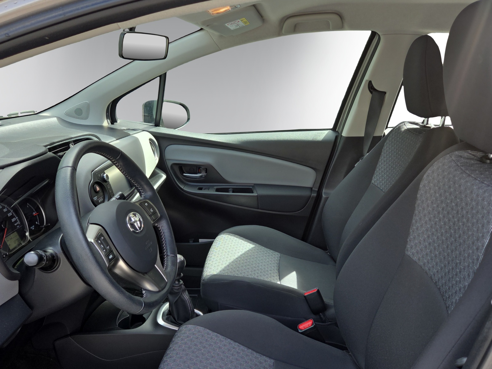 TOYOTA Yaris 1.33 Trend-image-9