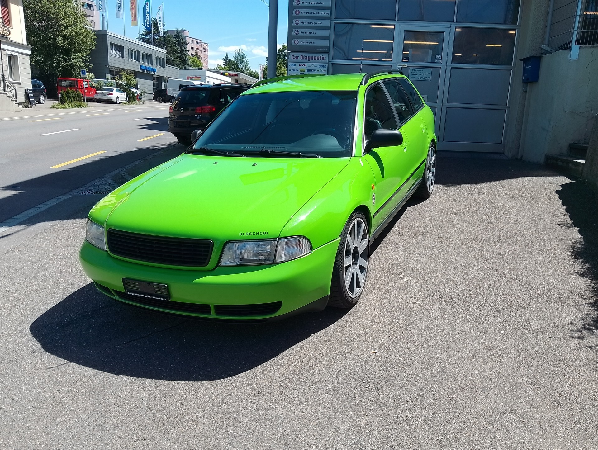 AUDI A4 Avant 2.8 quattro Advance-image-1