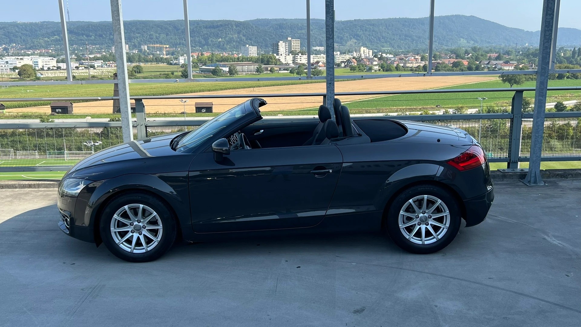 AUDI TT ROADSTER 2.0 TDI QUATTRO l 170 PS-image-5