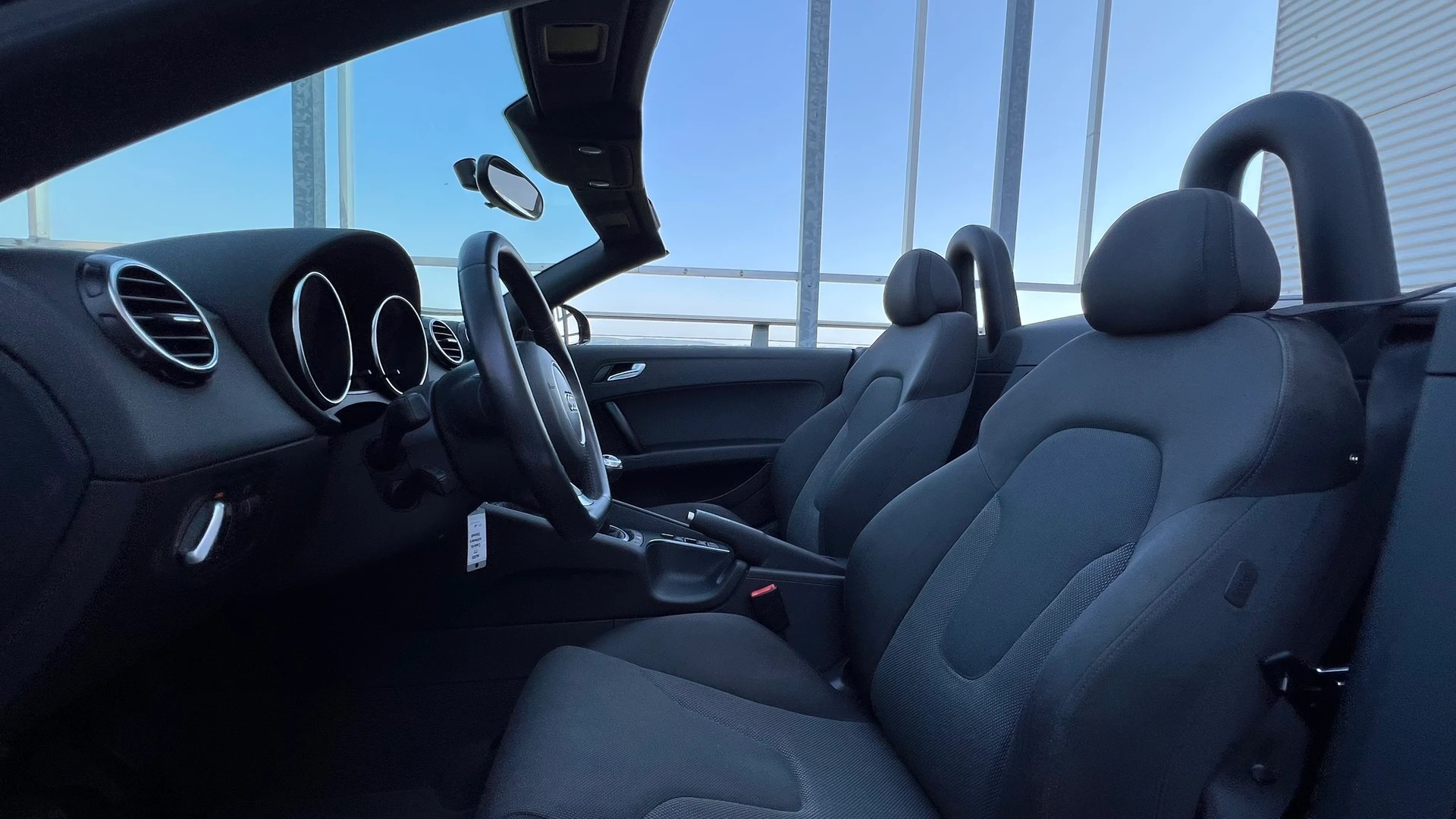 AUDI TT ROADSTER 2.0 TDI QUATTRO l 170 PS-image-25