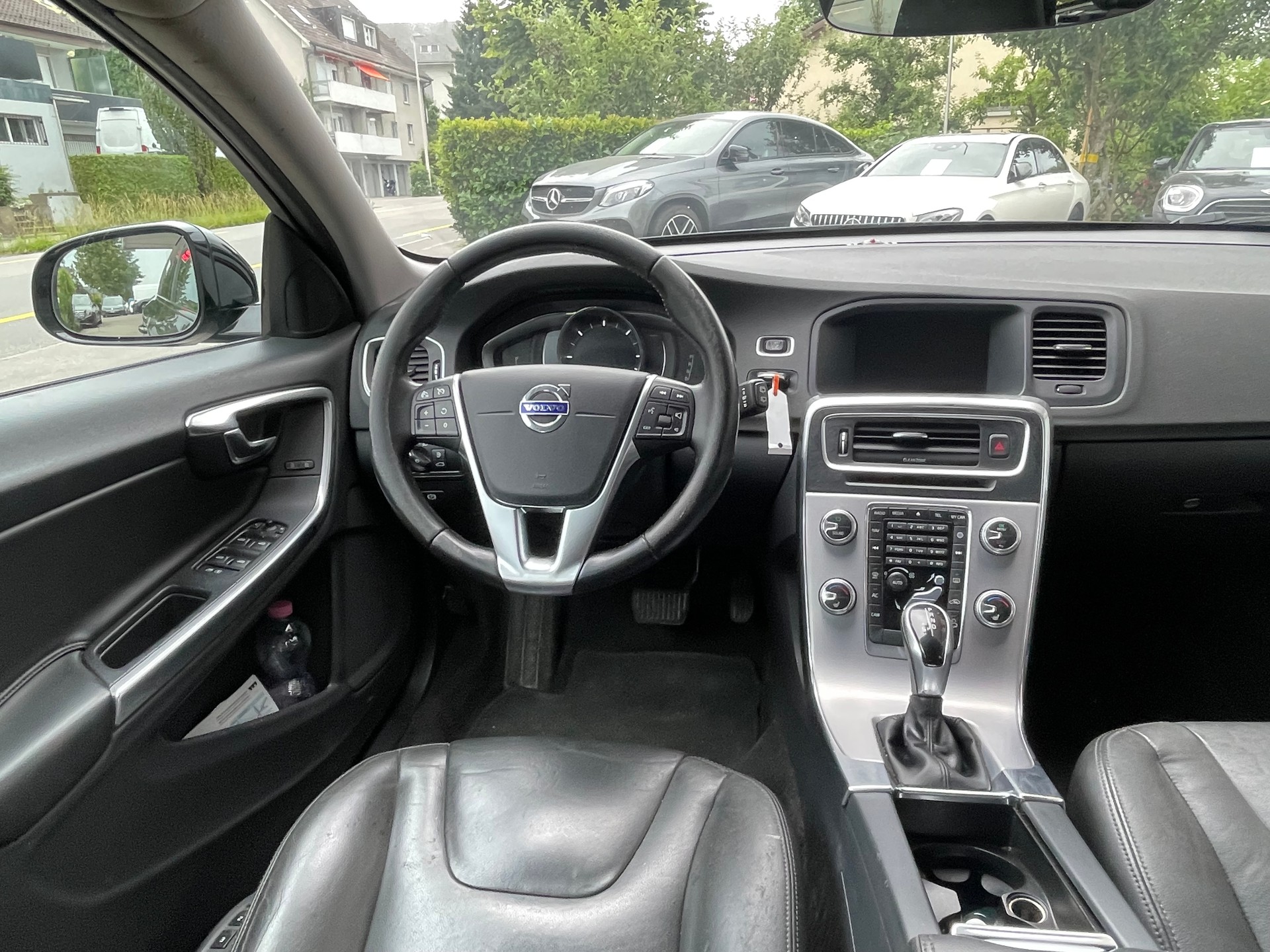 VOLVO V60 Cross Country D4 AWD Kinetic Geartronic-image-4