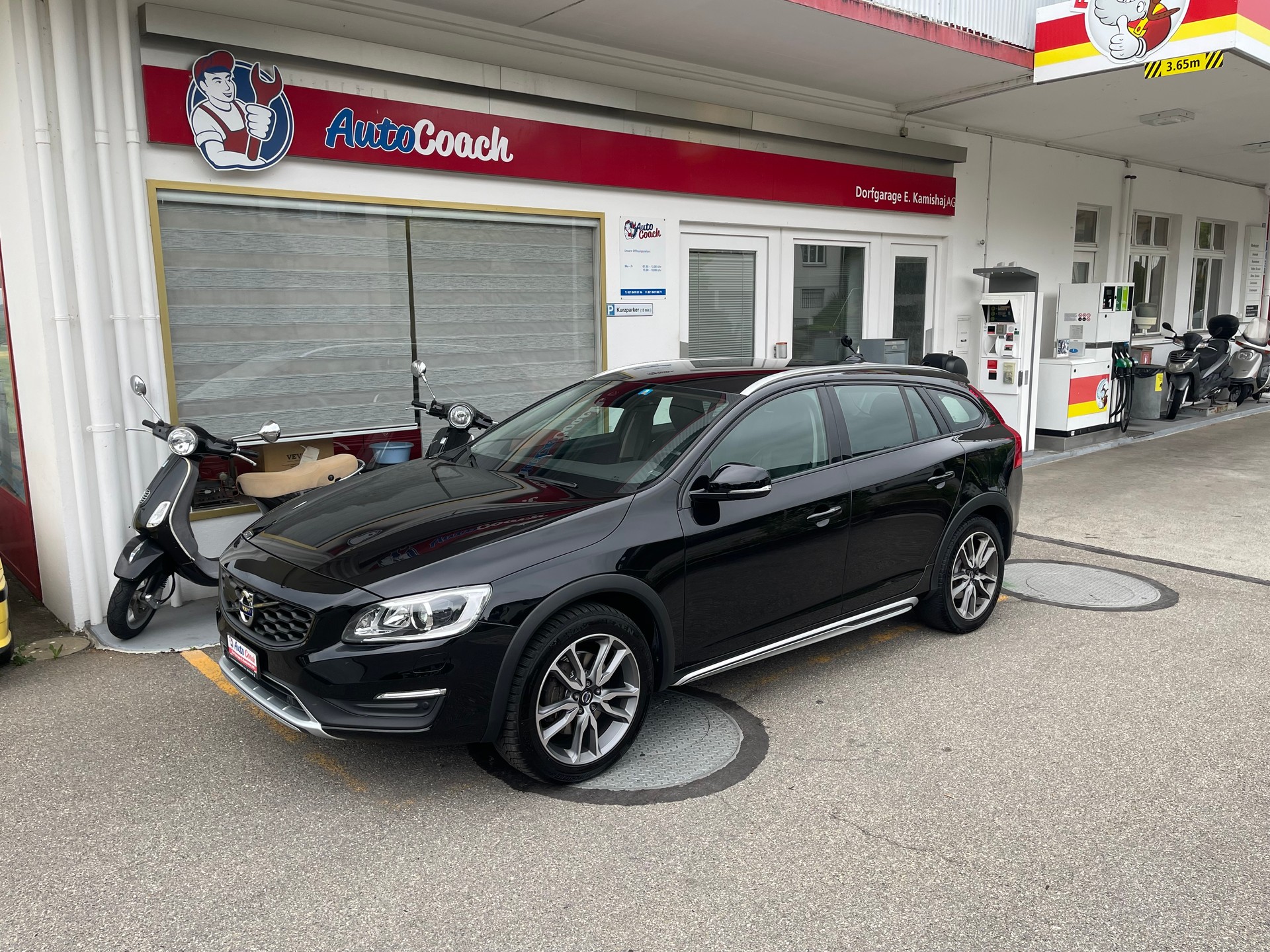 VOLVO V60 Cross Country D4 AWD Kinetic Geartronic-image-0