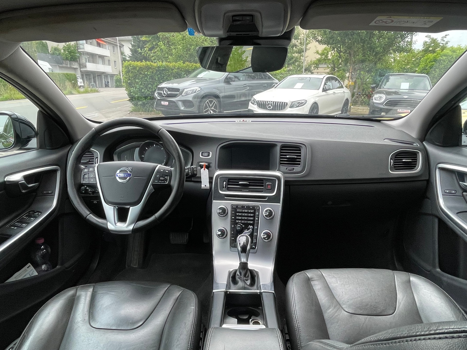 VOLVO V60 Cross Country D4 AWD Kinetic Geartronic-image-3