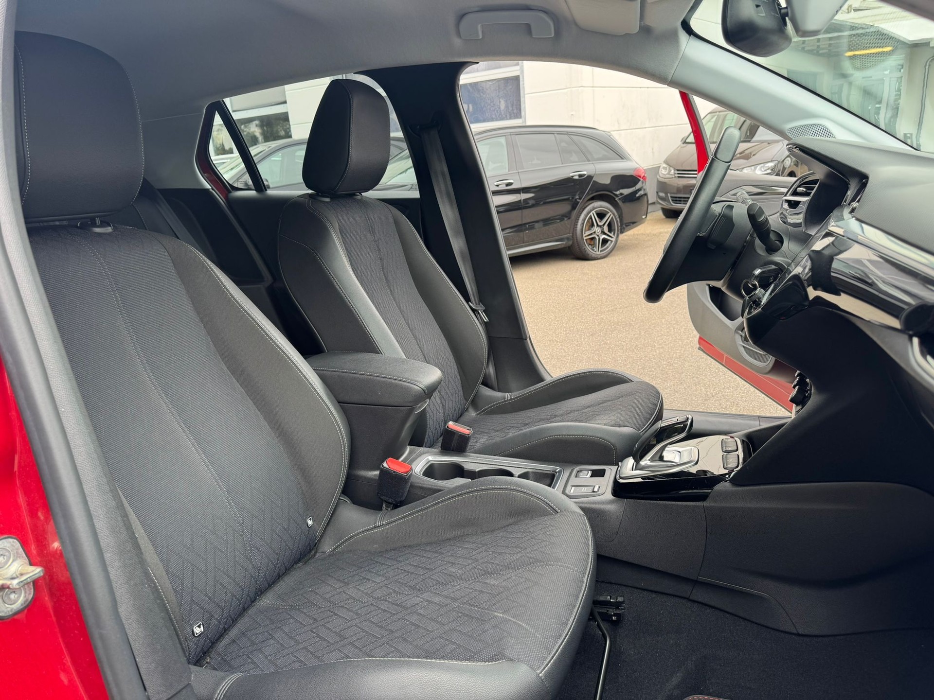 OPEL Corsa 1.2 TP Elegance-image-14