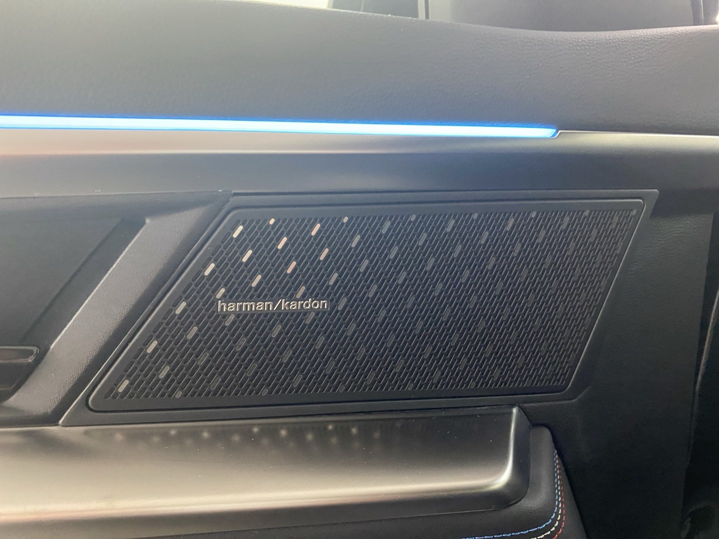 RENAULT Rafale 1.2 E-Tech Hybrid 200 Esprit Alpine-image-17