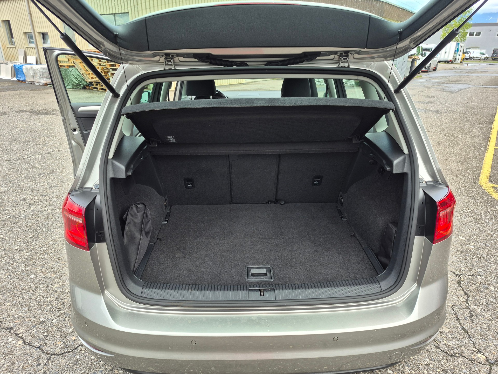 VW Golf Sportsvan 1.4 TSI Comfortline-image-10