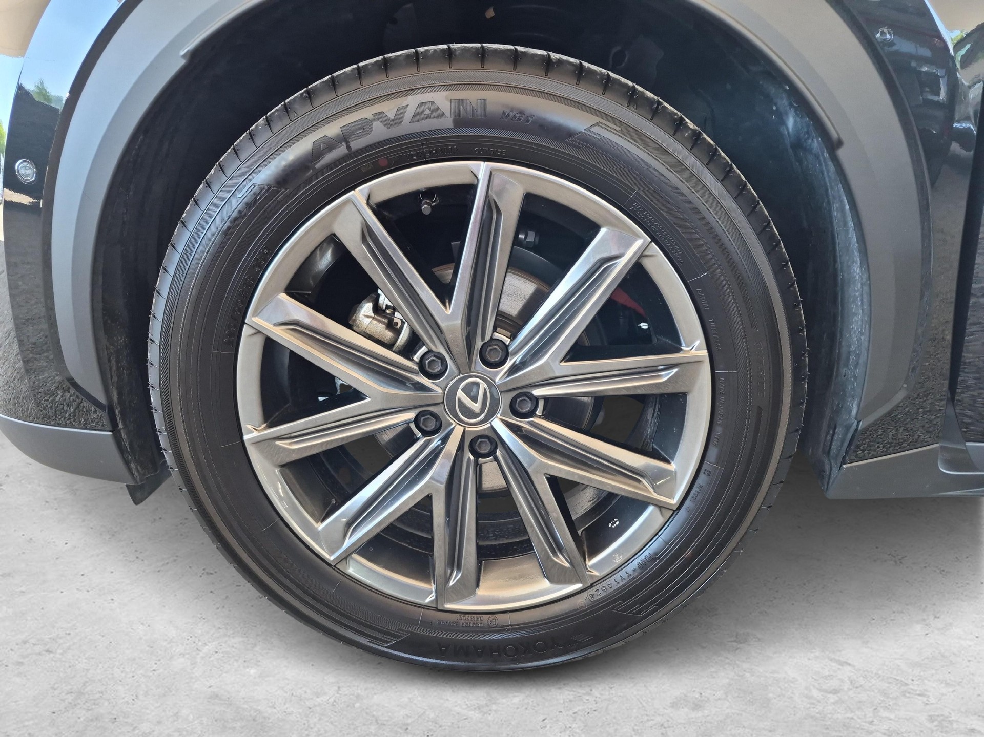 LEXUS LBX 1.5 Hybrid Relax AWD / ab 3,99% Leasing bei Abschluss einer Protect Autoversicherung-image-18