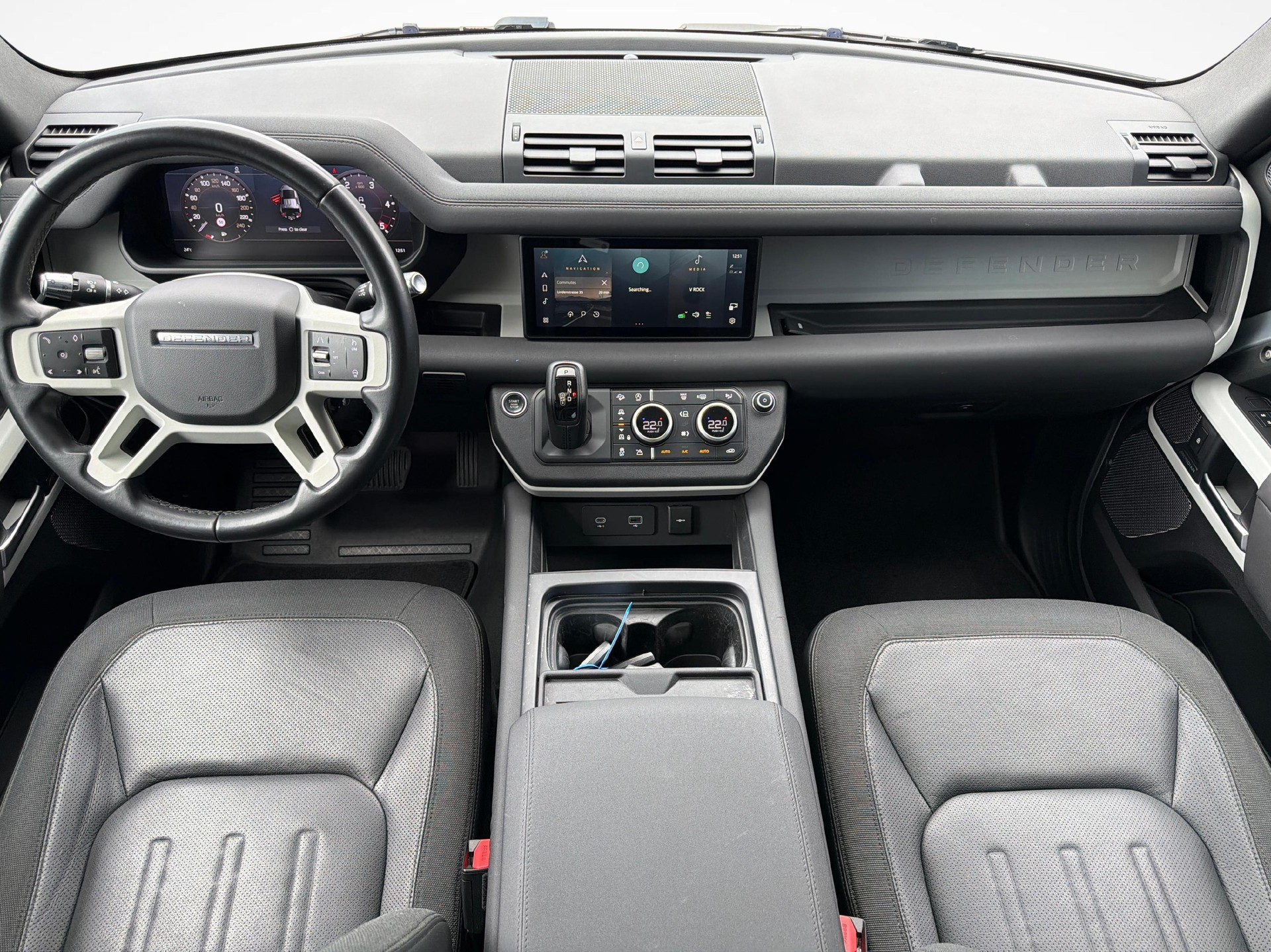 LAND ROVER Defender 110 2.0 SD4 240 First Edition-image-9