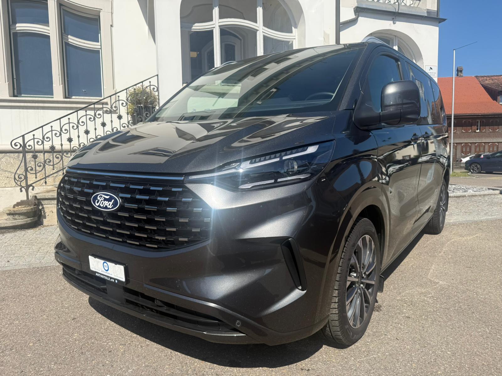 FORD Tourneo Bus 320 L1H1 TitaniumX Automat-image-1