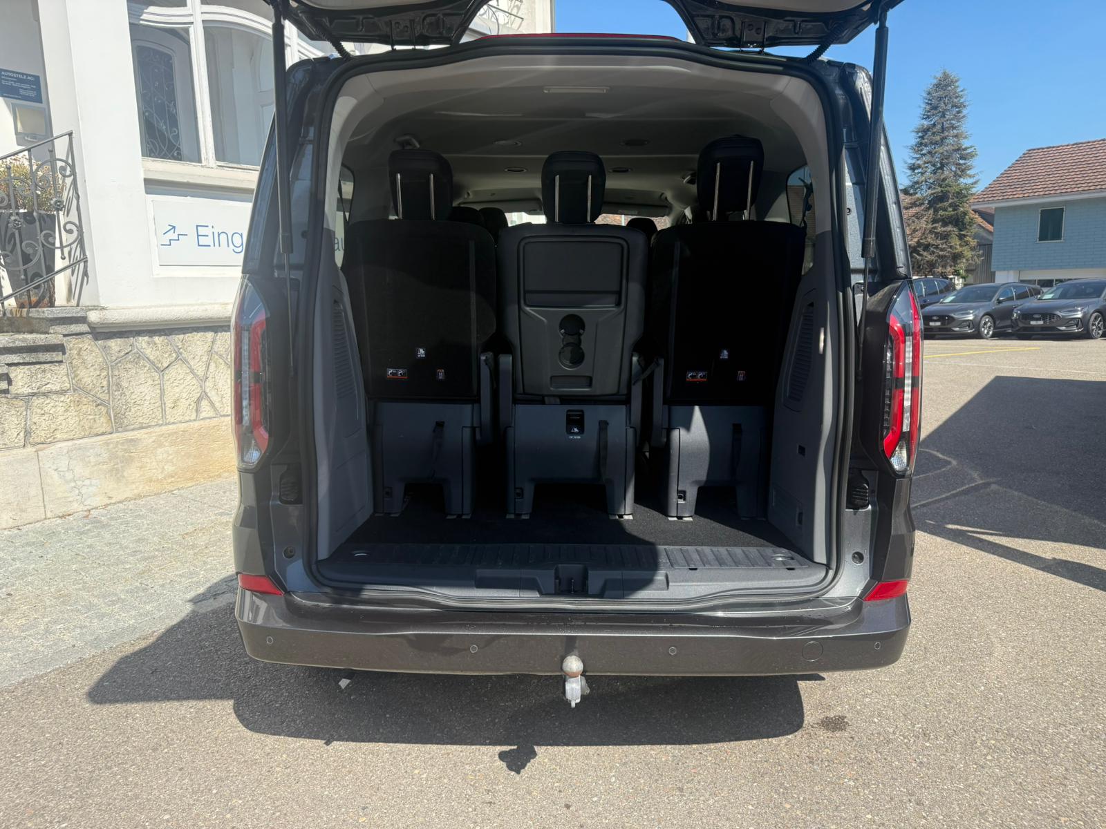 FORD Tourneo Bus 320 L1H1 TitaniumX Automat-image-4