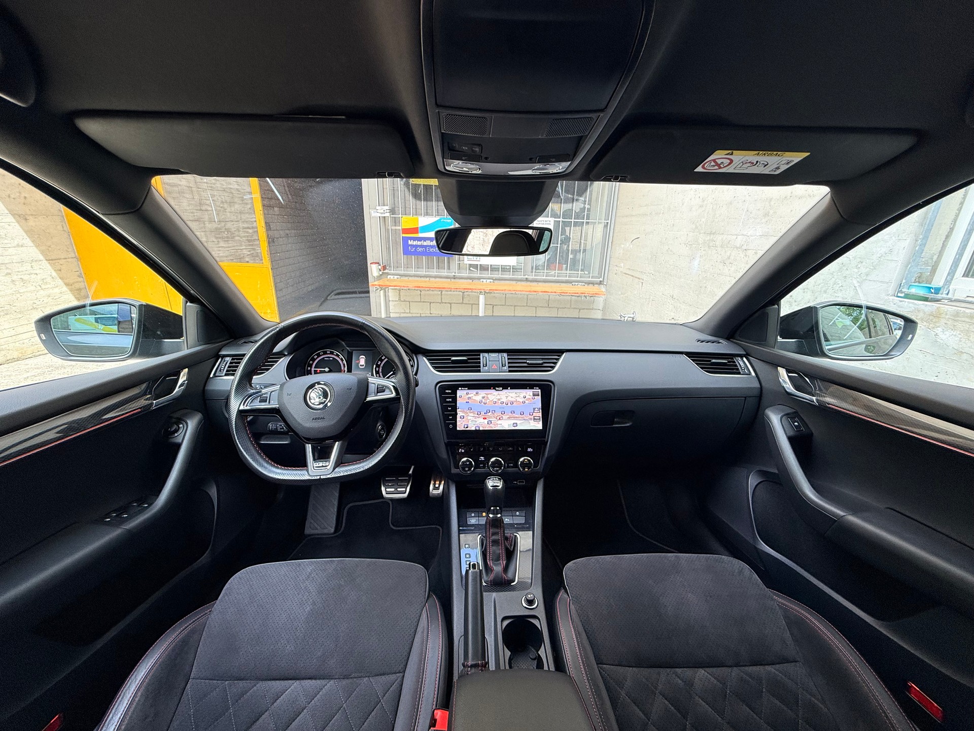 SKODA Octavia Combi 2.0 TDI RS 4x4 DSG-image-20