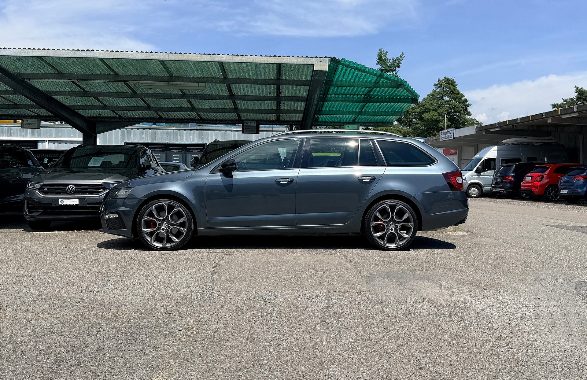 SKODA Octavia Combi 2.0 TDI RS 4x4 DSG-image-13