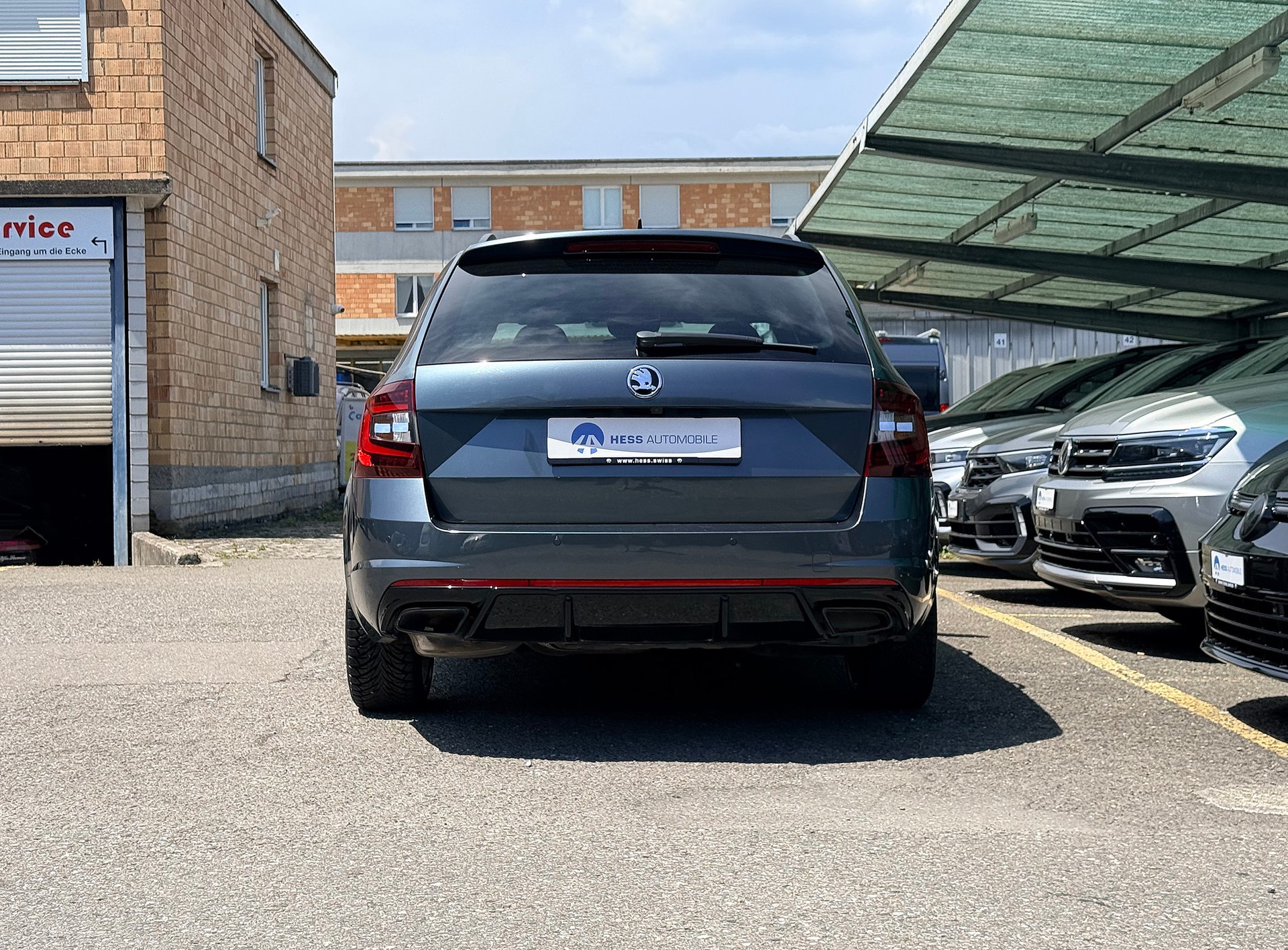 SKODA Octavia Combi 2.0 TDI RS 4x4 DSG-image-4