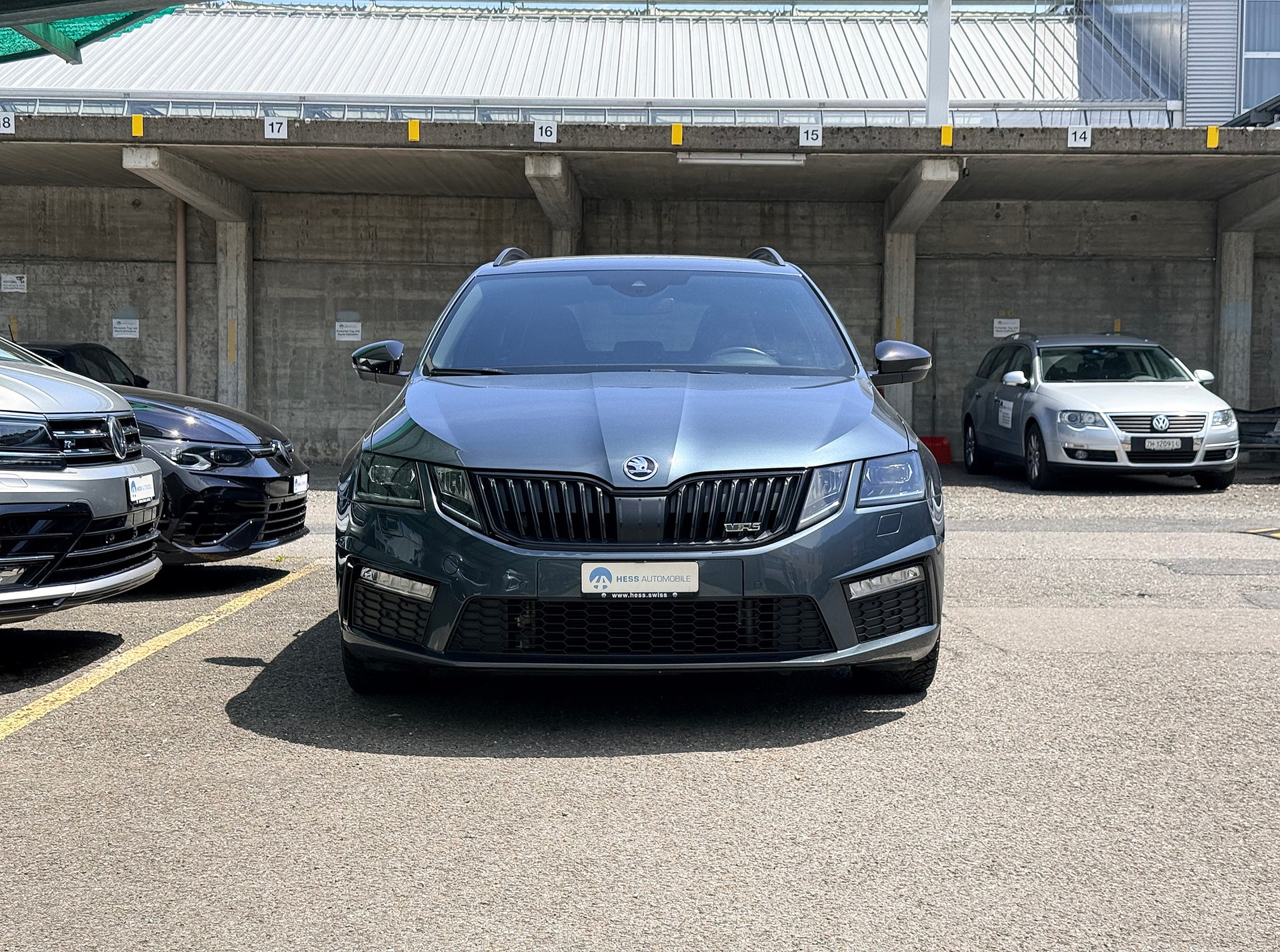 SKODA Octavia Combi 2.0 TDI RS 4x4 DSG-image-1