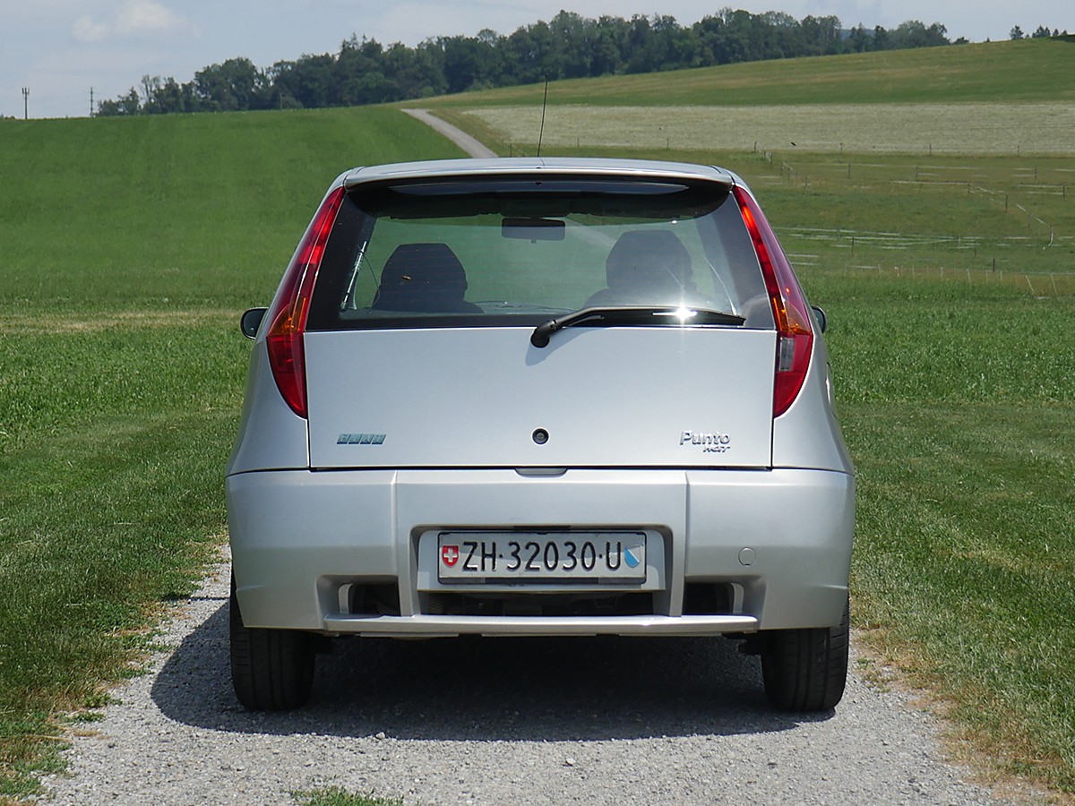 FIAT Punto 1.8 16V Abarth HGT-image-6