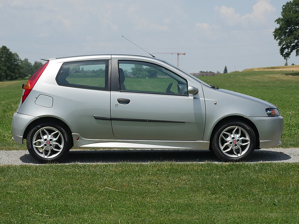 FIAT Punto 1.8 16V Abarth HGT-image-4