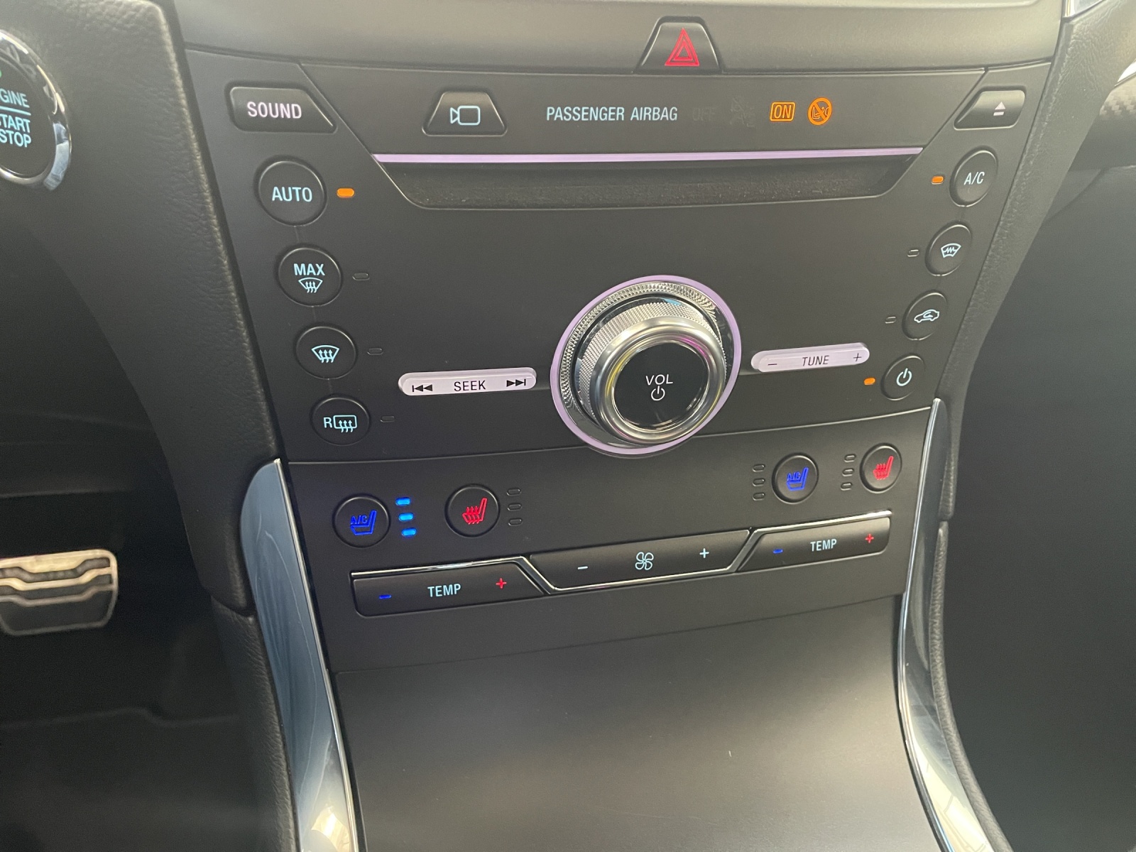FORD Edge 2.0 EcoBlue 238 ST-Line 4x4-image-14