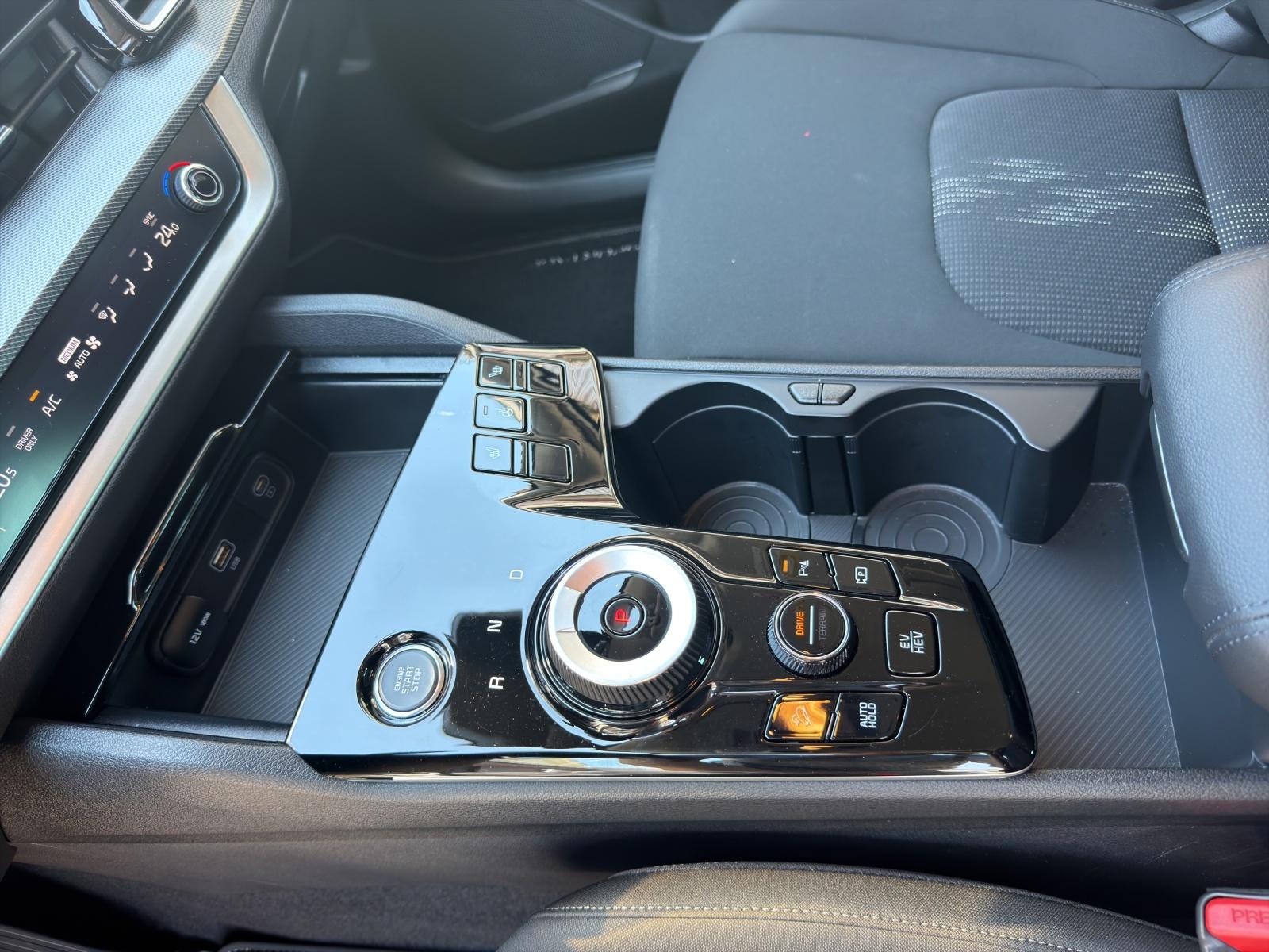 KIA Sportage 1.6 T-GDi PHEV Power Edition-image-12