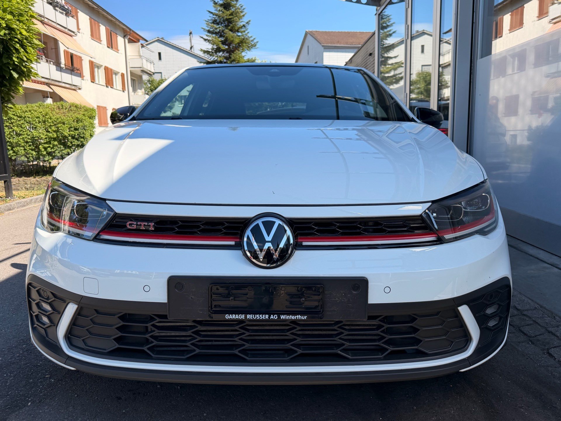 VW Polo GTI 2.0 TSI DSG *** PANORAMAGLASDACH & ALCANTARA ***-image-1