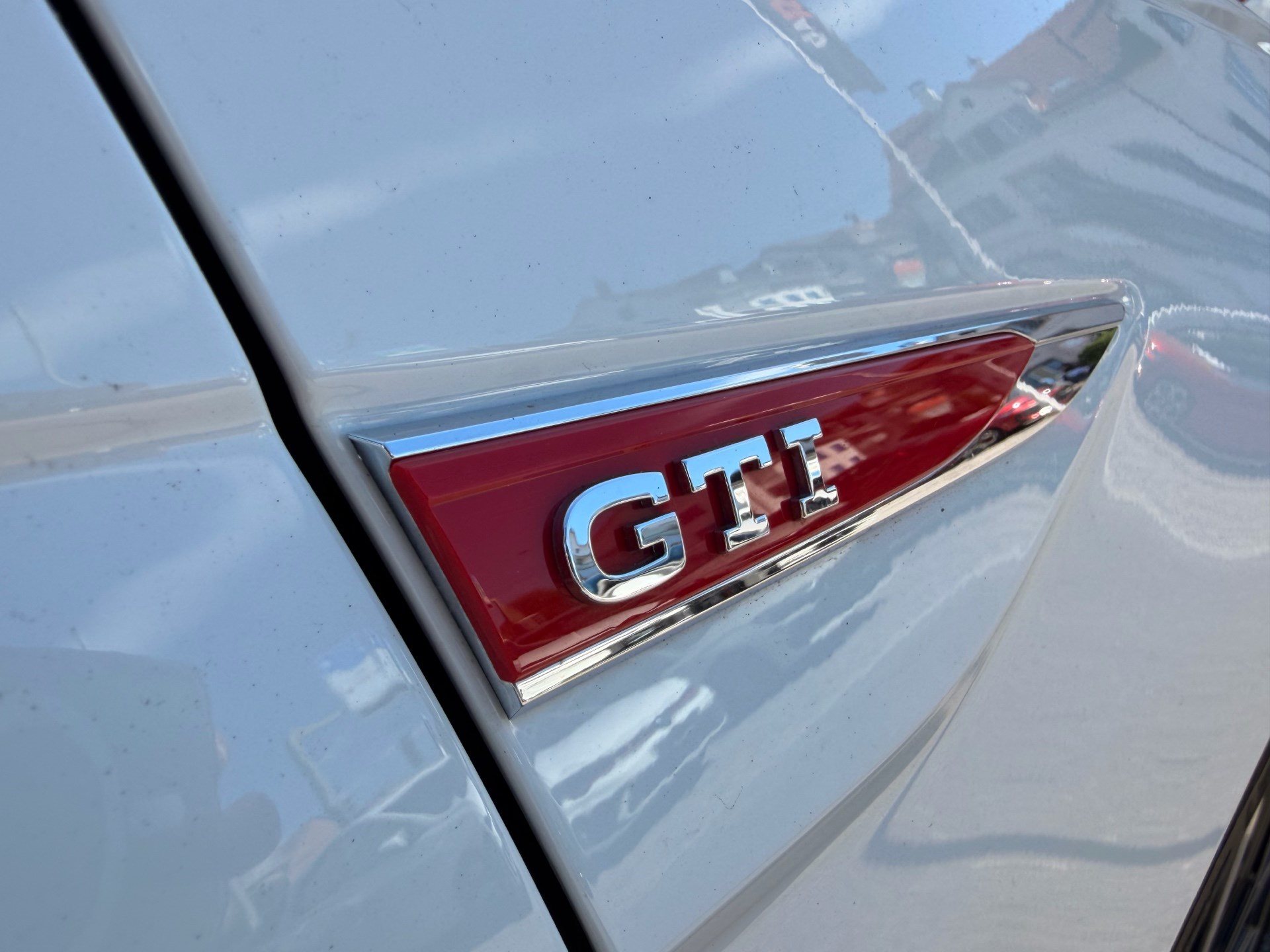 VW Polo GTI 2.0 TSI DSG *** PANORAMAGLASDACH & ALCANTARA ***-image-31