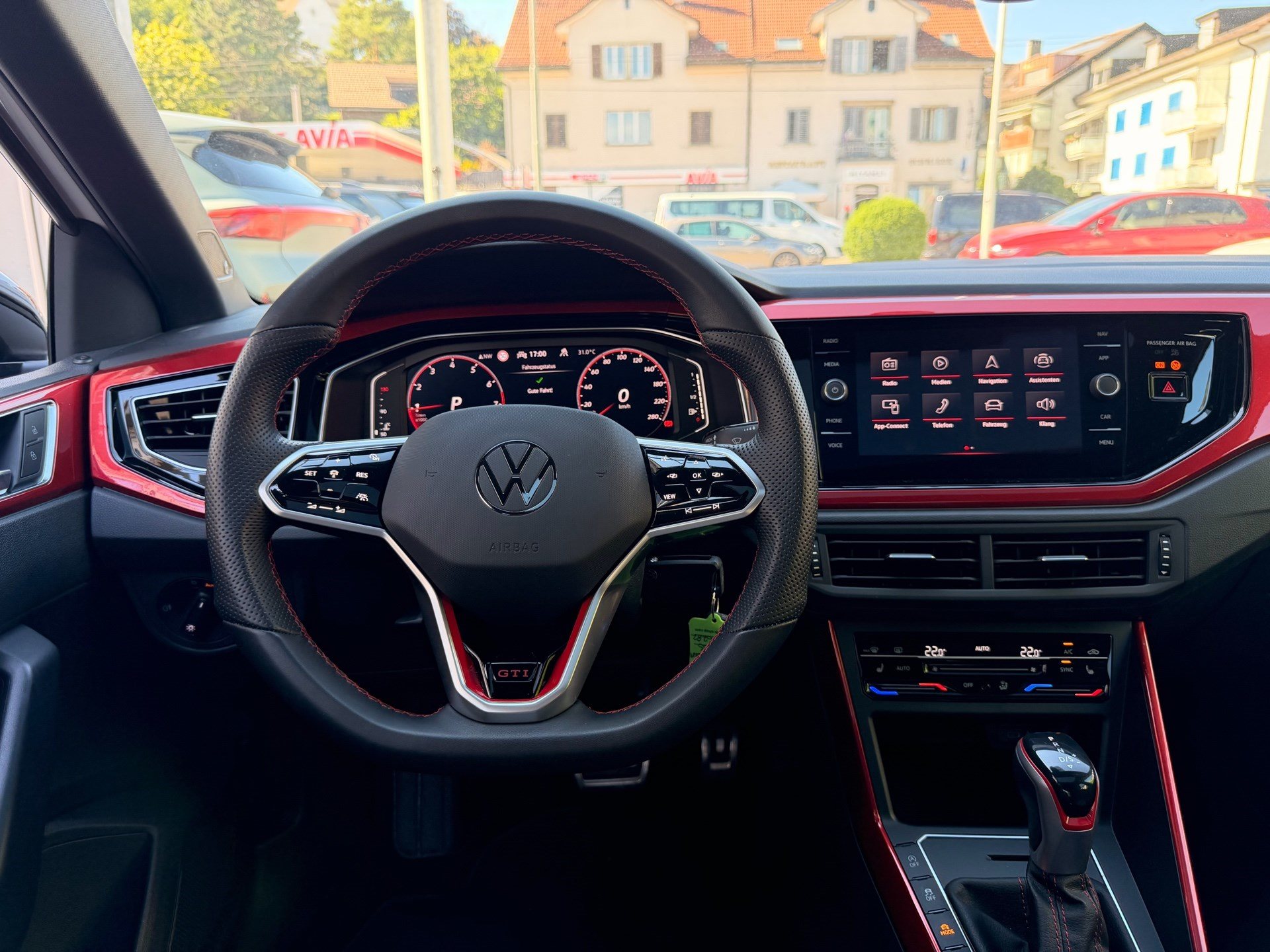 VW Polo GTI 2.0 TSI DSG *** PANORAMAGLASDACH & ALCANTARA ***-image-9