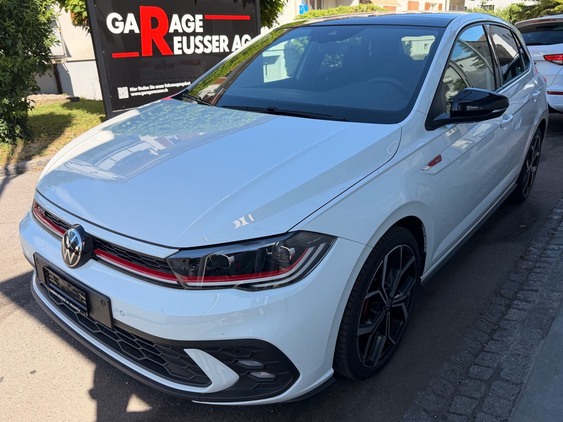 VW Polo GTI 2.0 TSI DSG *** PANORAMAGLASDACH & ALCANTARA ***-image-0