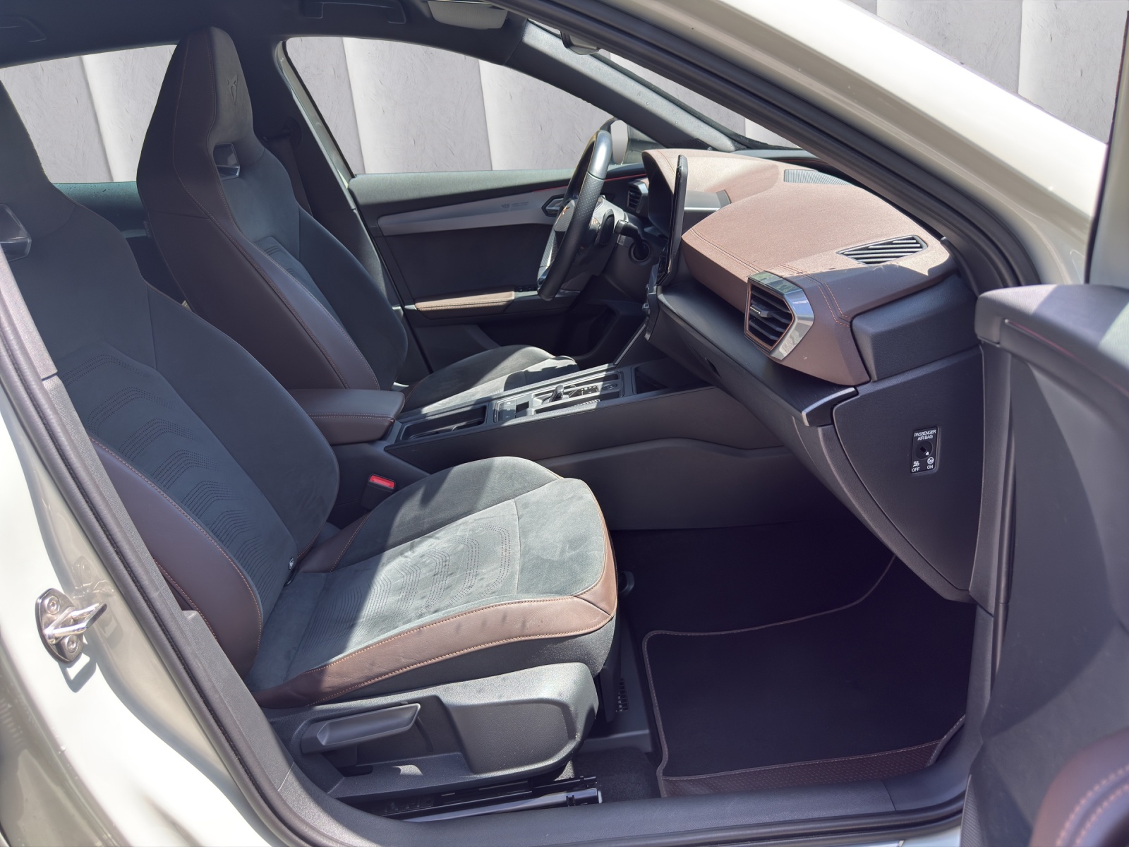CUPRA Formentor 2.5TSI VZ5 Taiga Grey 4Drive DSG-image-8