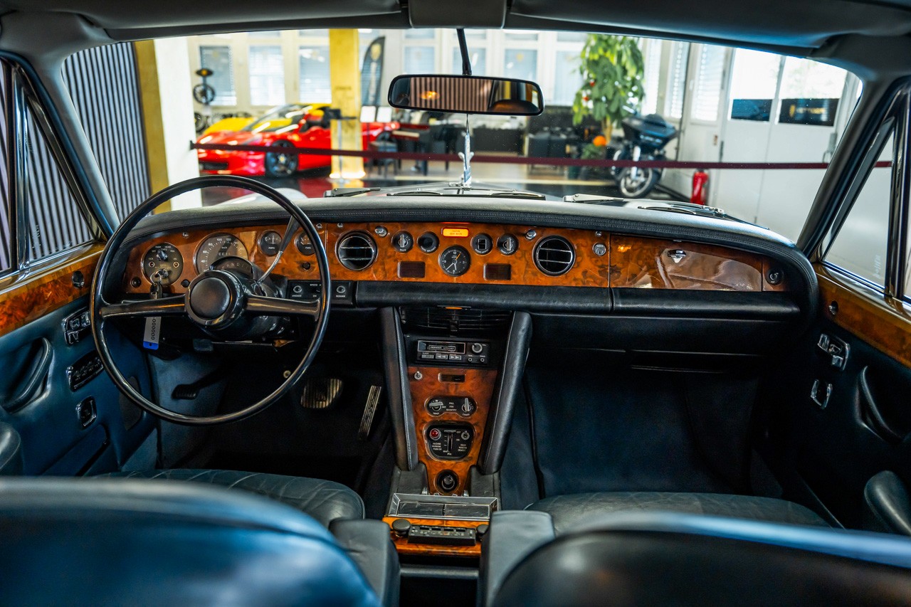 ROLLS-ROYCE Silver Shadow-image-11