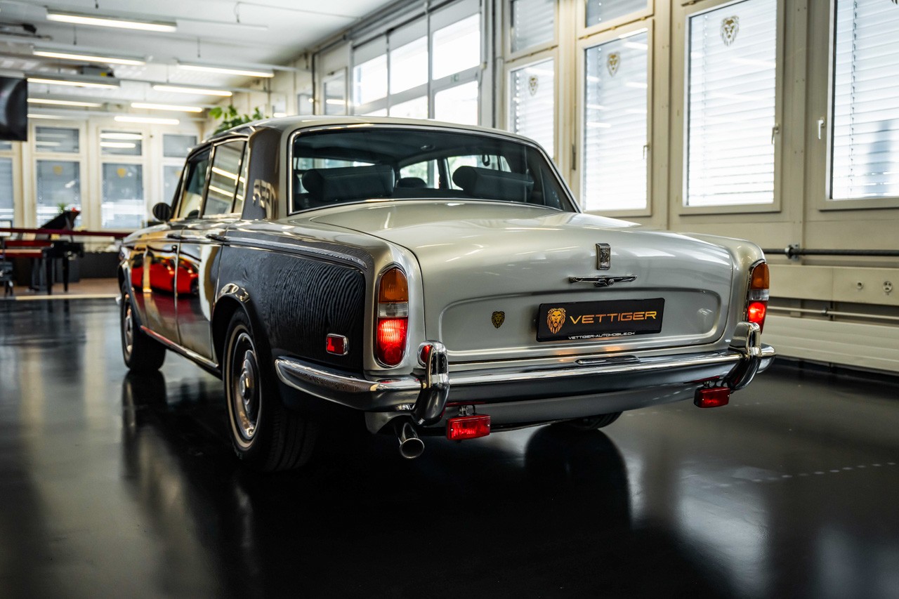 ROLLS-ROYCE Silver Shadow-image-3