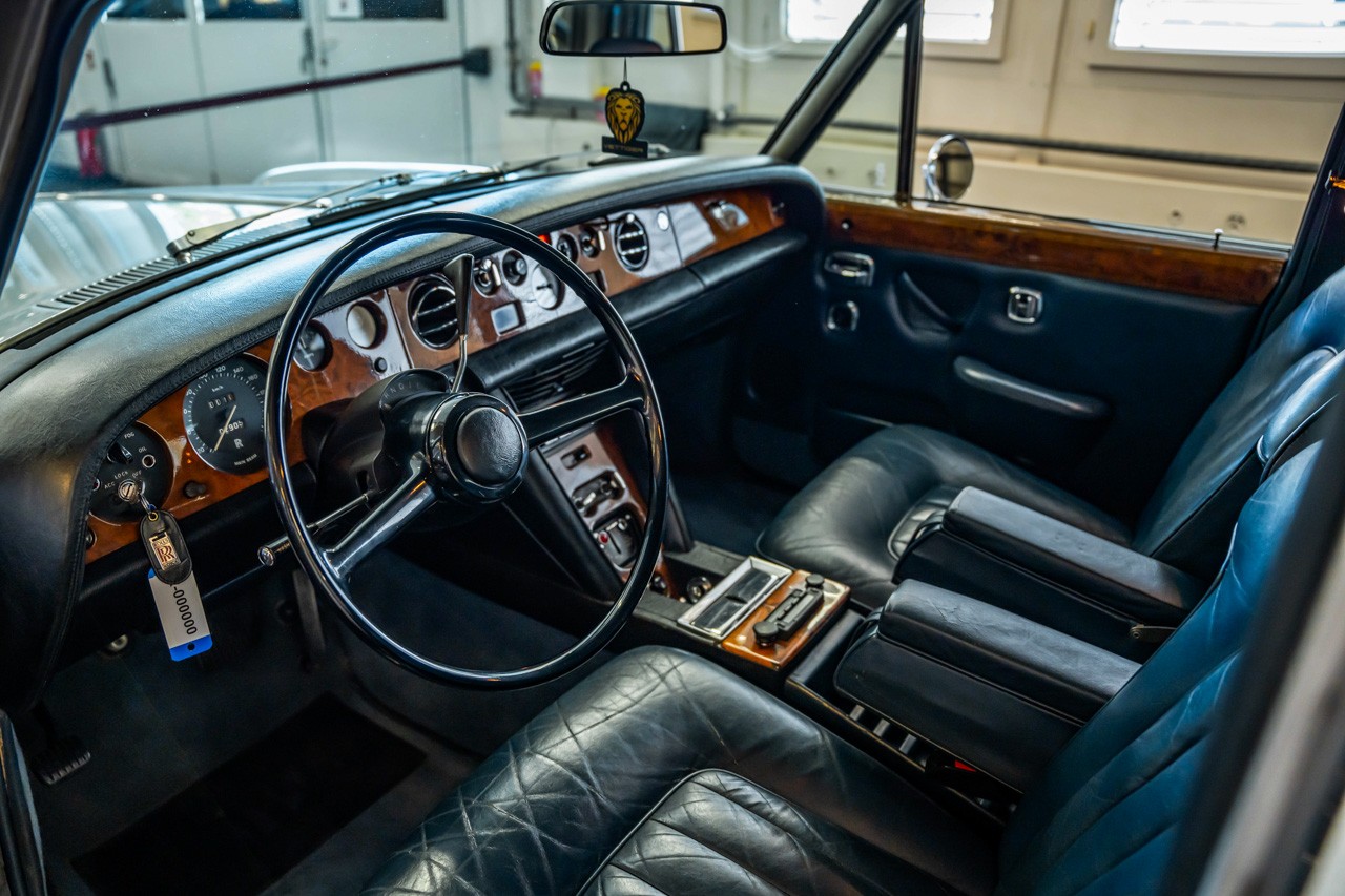 ROLLS-ROYCE Silver Shadow-image-12