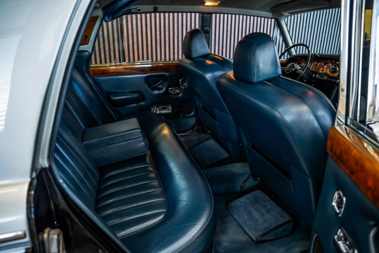 ROLLS-ROYCE Silver Shadow-image-18