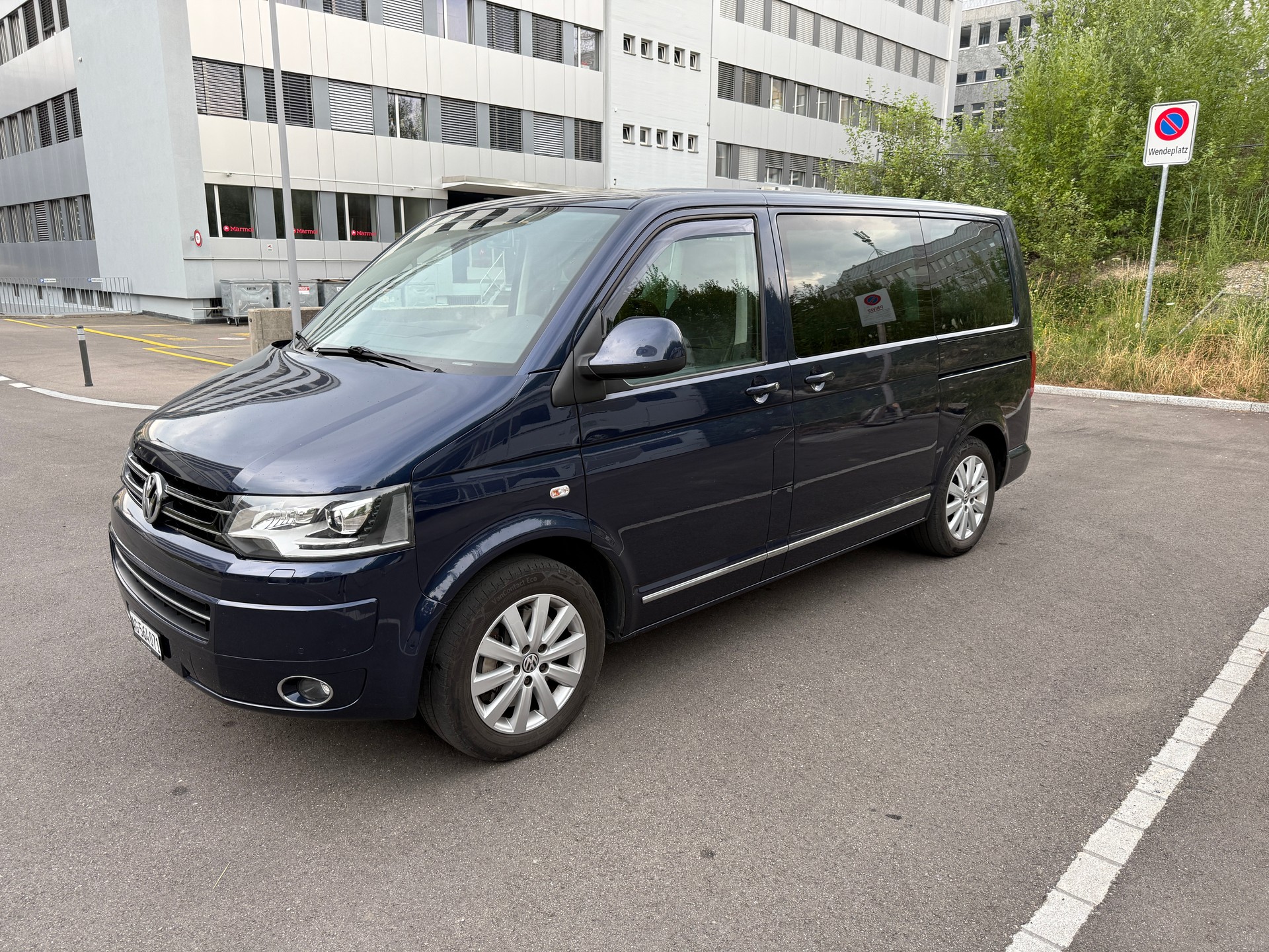 VW T5 Multivan 2.0 TDI Highline 4-Motion DSG* nur 175.000 KM*XENON*-image-0