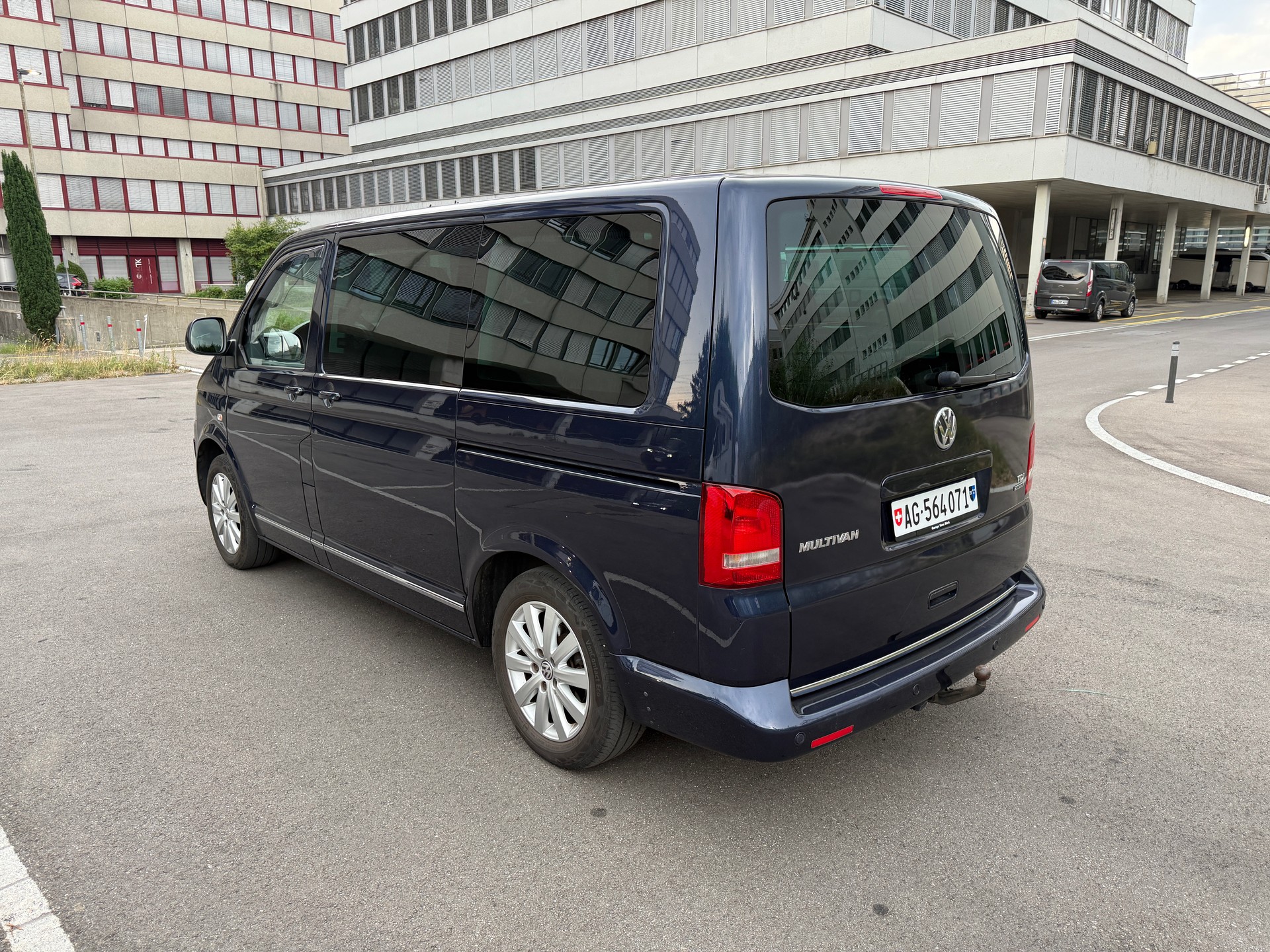 VW T5 Multivan 2.0 TDI Highline 4-Motion DSG* nur 175.000 KM*XENON*-image-3