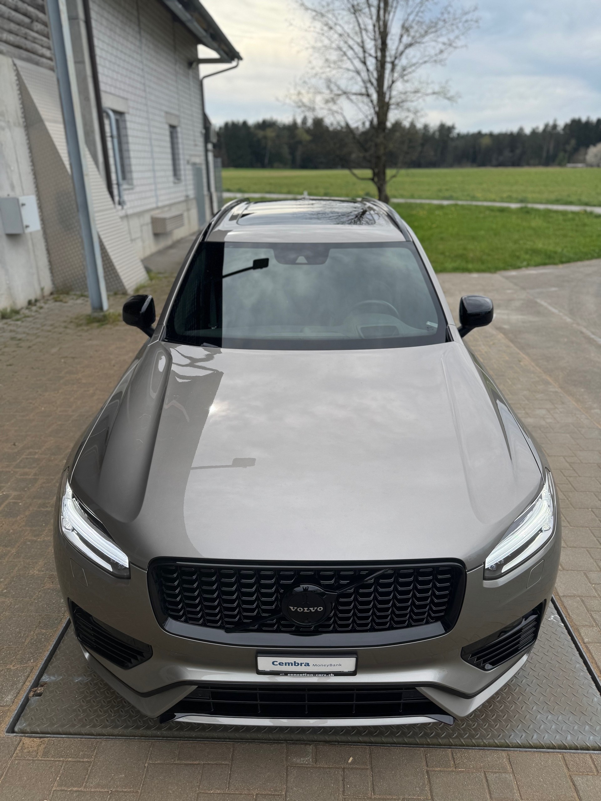 VOLVO XC90 T8 eAWD R-Design Geartronic-image-3