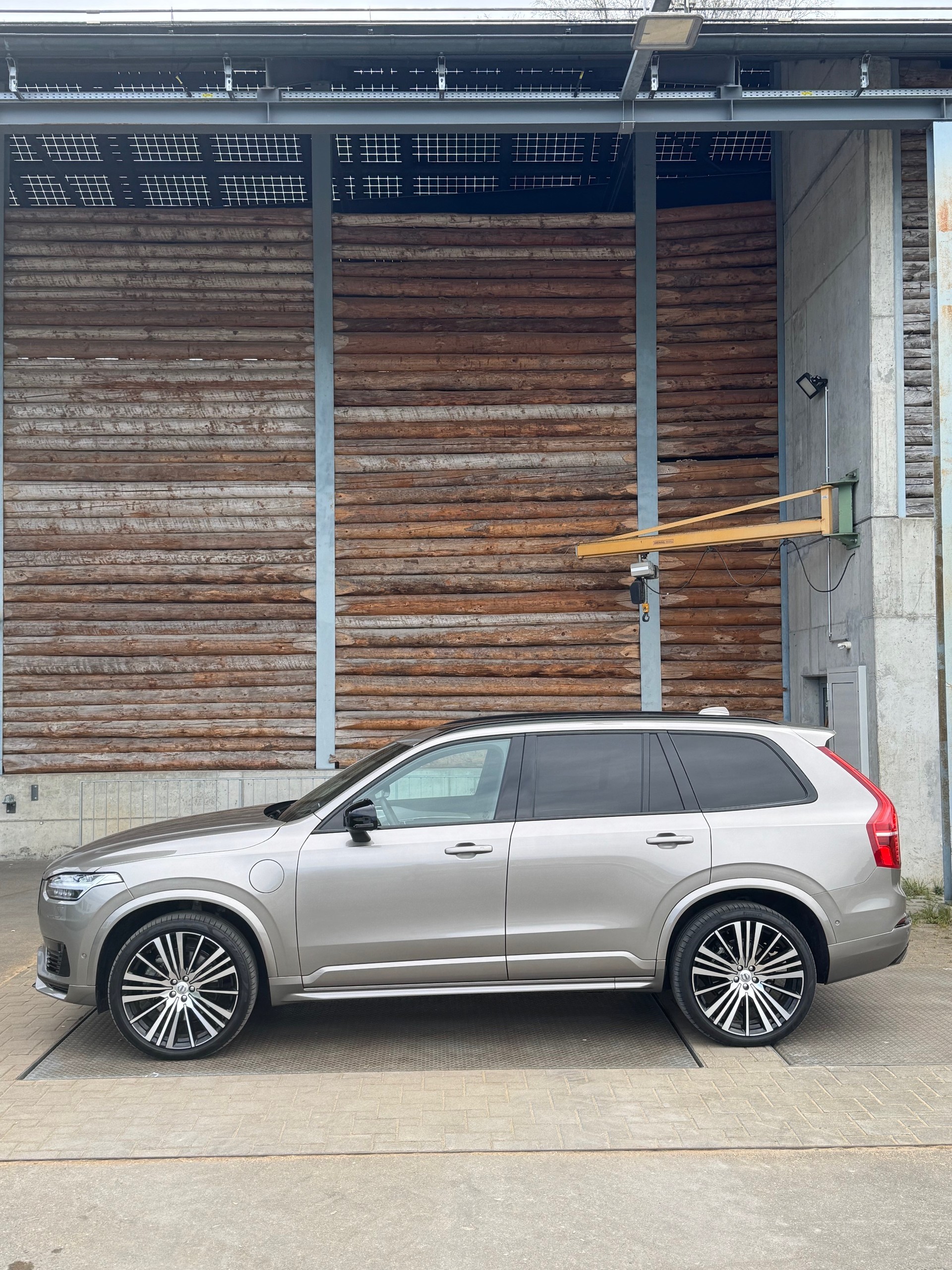 VOLVO XC90 T8 eAWD R-Design Geartronic-image-8