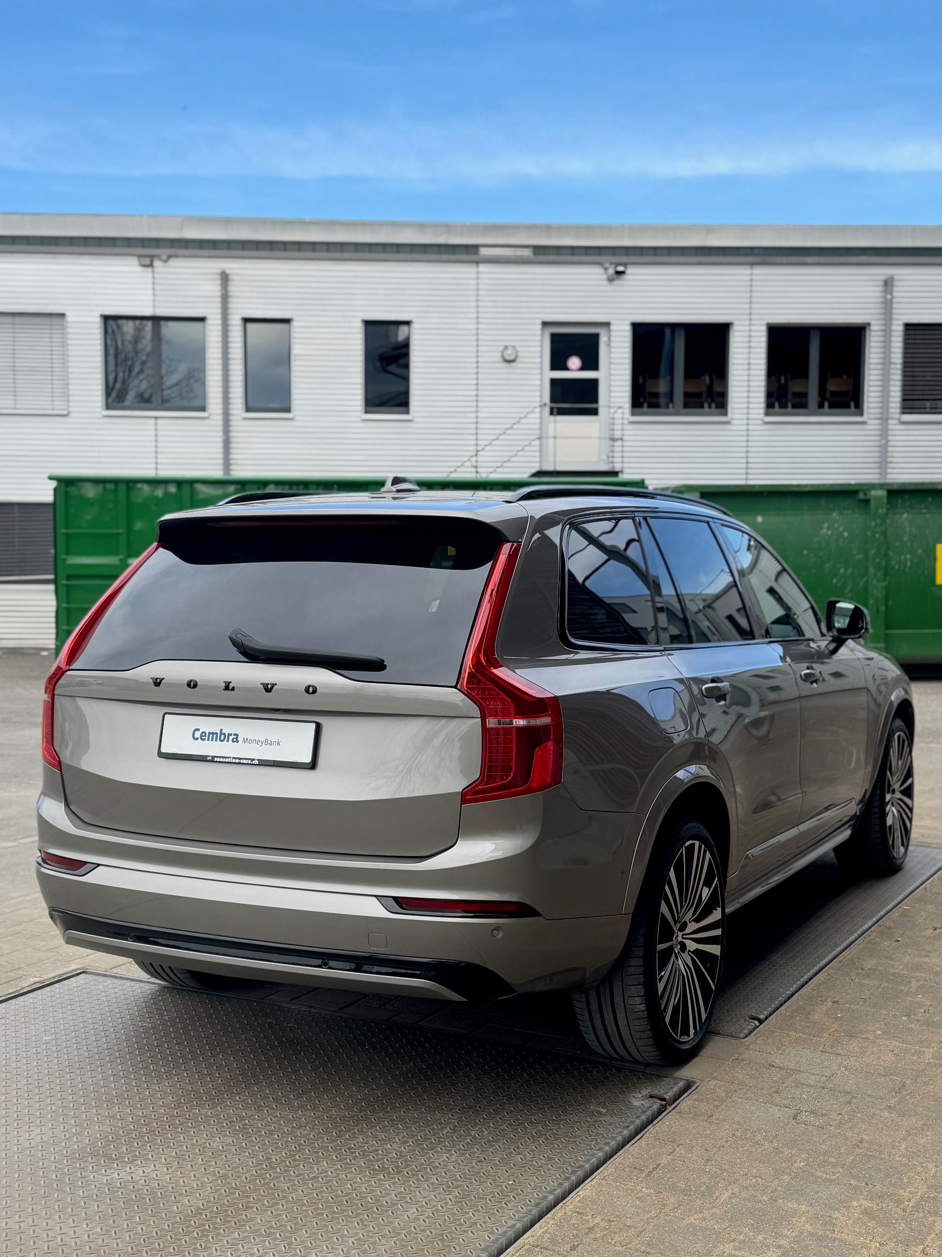 VOLVO XC90 T8 eAWD R-Design Geartronic-image-15